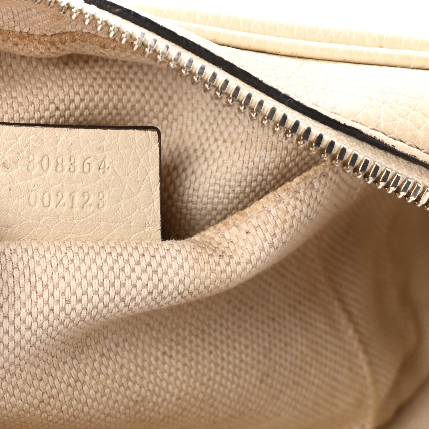 Gucci Pebbled Calfskin Small Soho Disco Bag Off White 7 of 10