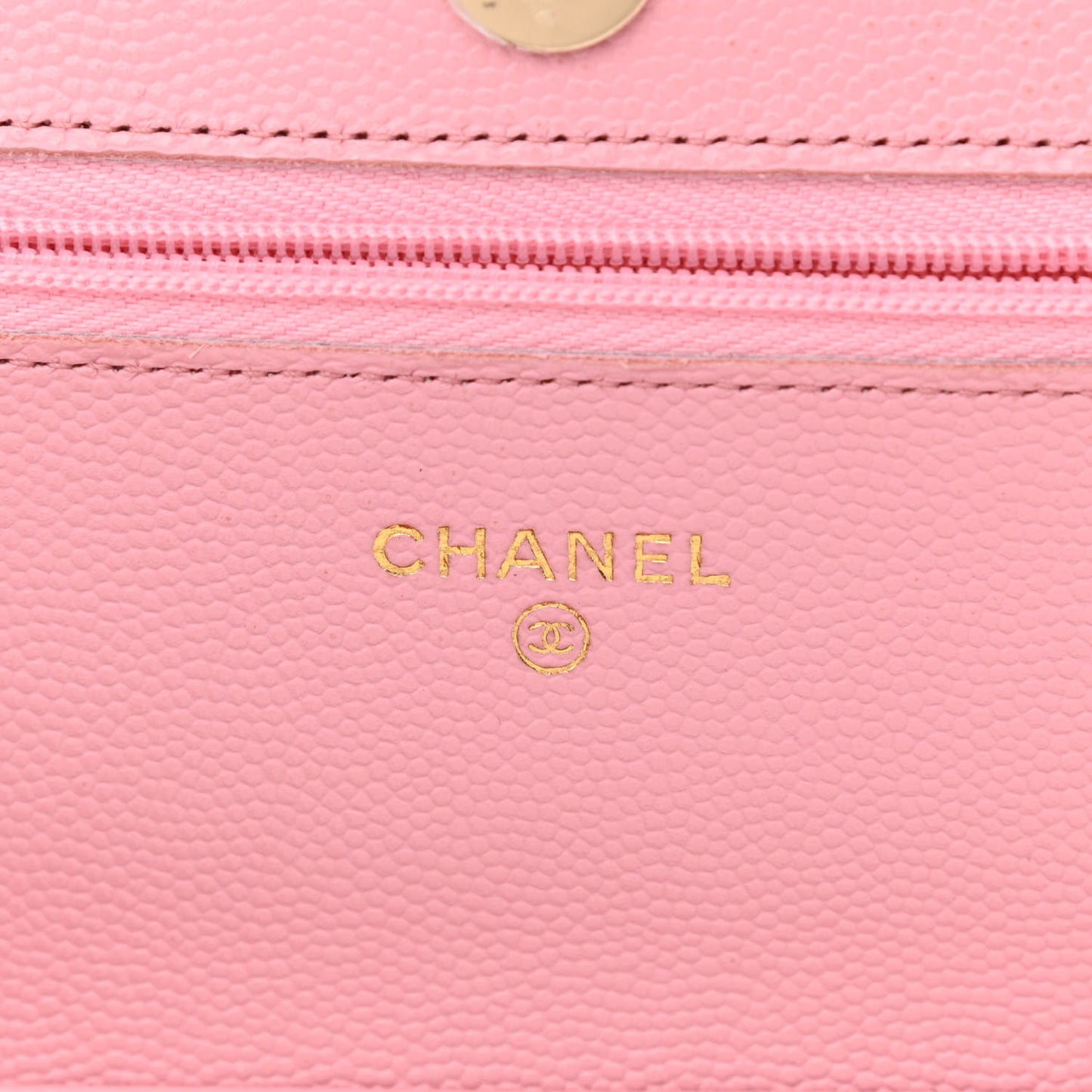 Caviar Quilted Wallet on Chain WOC Light Pink