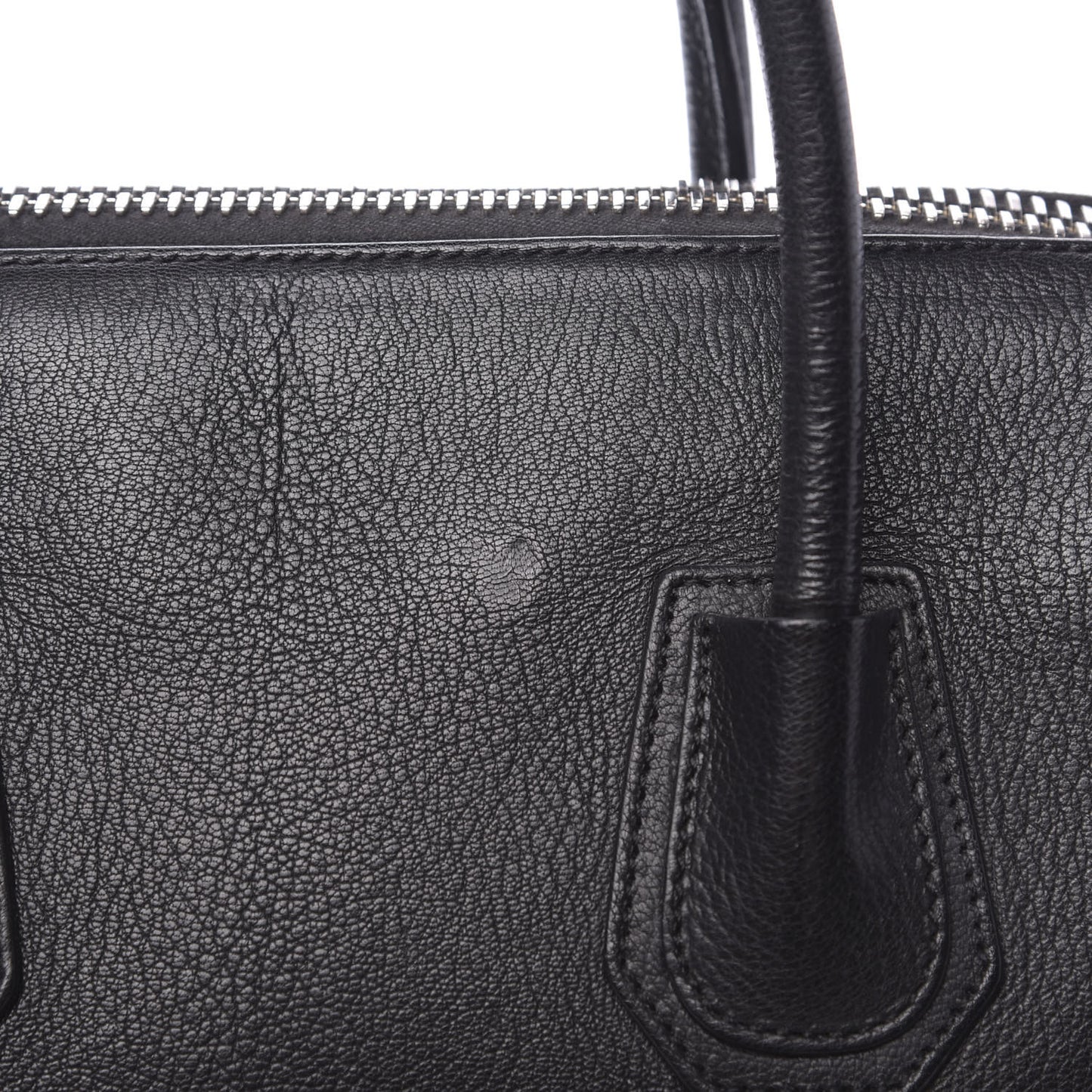 Sugar Goatskin Medium Antigona Black