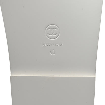 Chanel Laminated Lambskin Quilted Velcro Dad Chain CC Slide Sandals 40 White 8 of 8