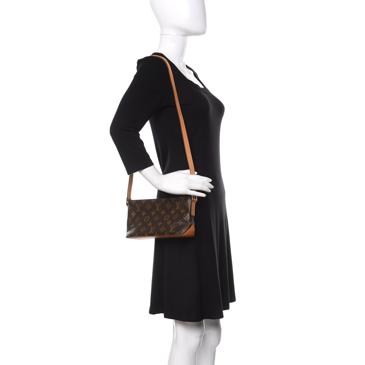 Louis Vuitton Monogram Trotteur 2 of 15