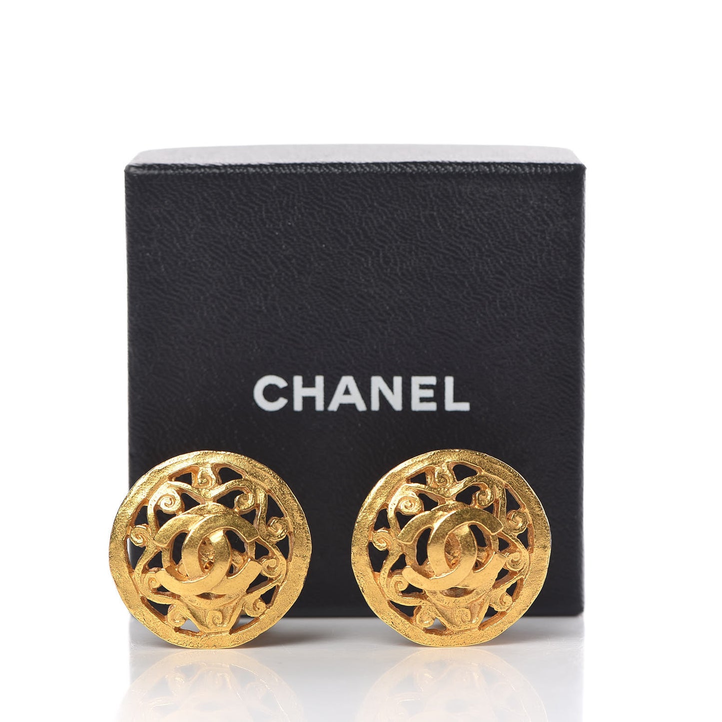 Round CC Clip On Earrings Gold