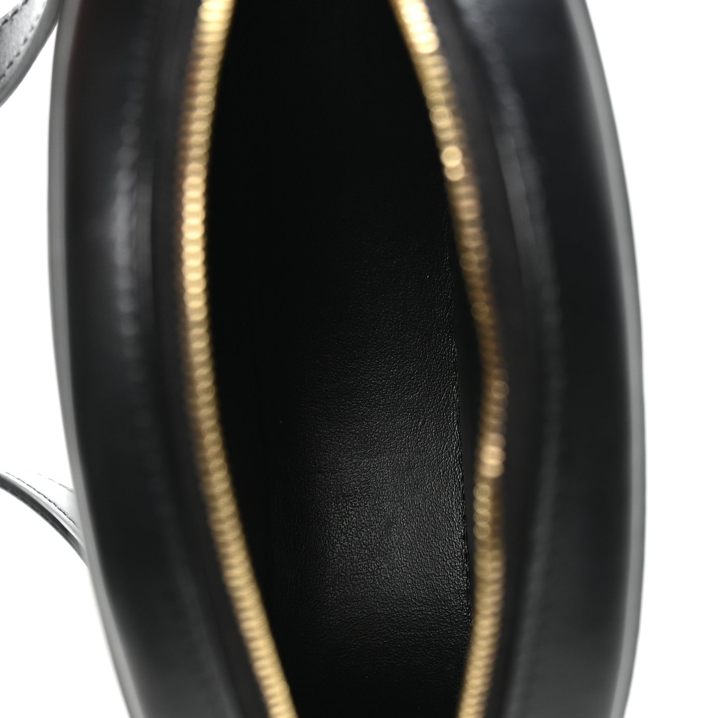 Smooth Calfskin Cuir Small Triomphe Oval Crossbody Purse Black