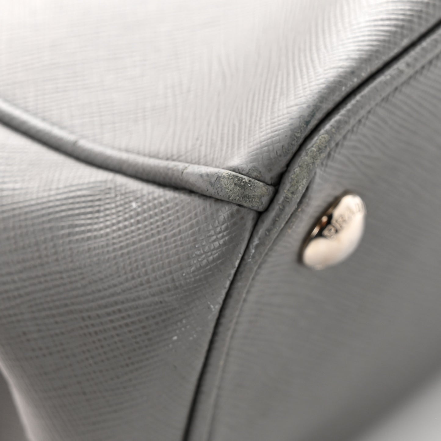 Saffiano Medium Galleria Double Zip Tote Marmo