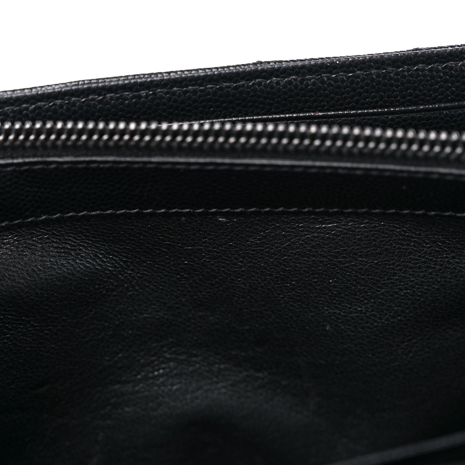 Saint Laurent Grain De Poudre Matelasse Chevron Monogram Monochrome Chain Wallet Black 9 of 9