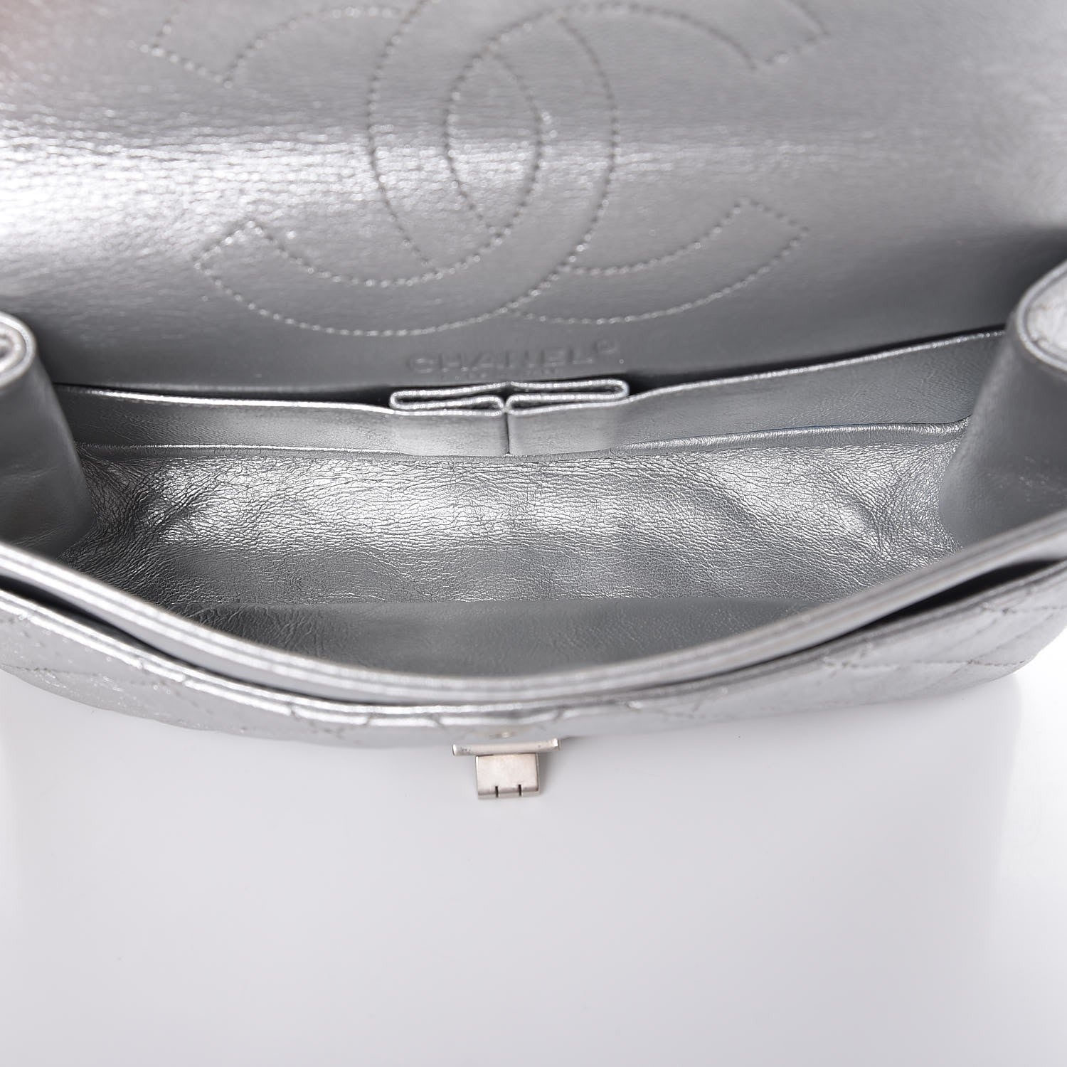 Chanel Metallic Calfskin 2.55 Reissue 225 Flap Silver 6 of 9