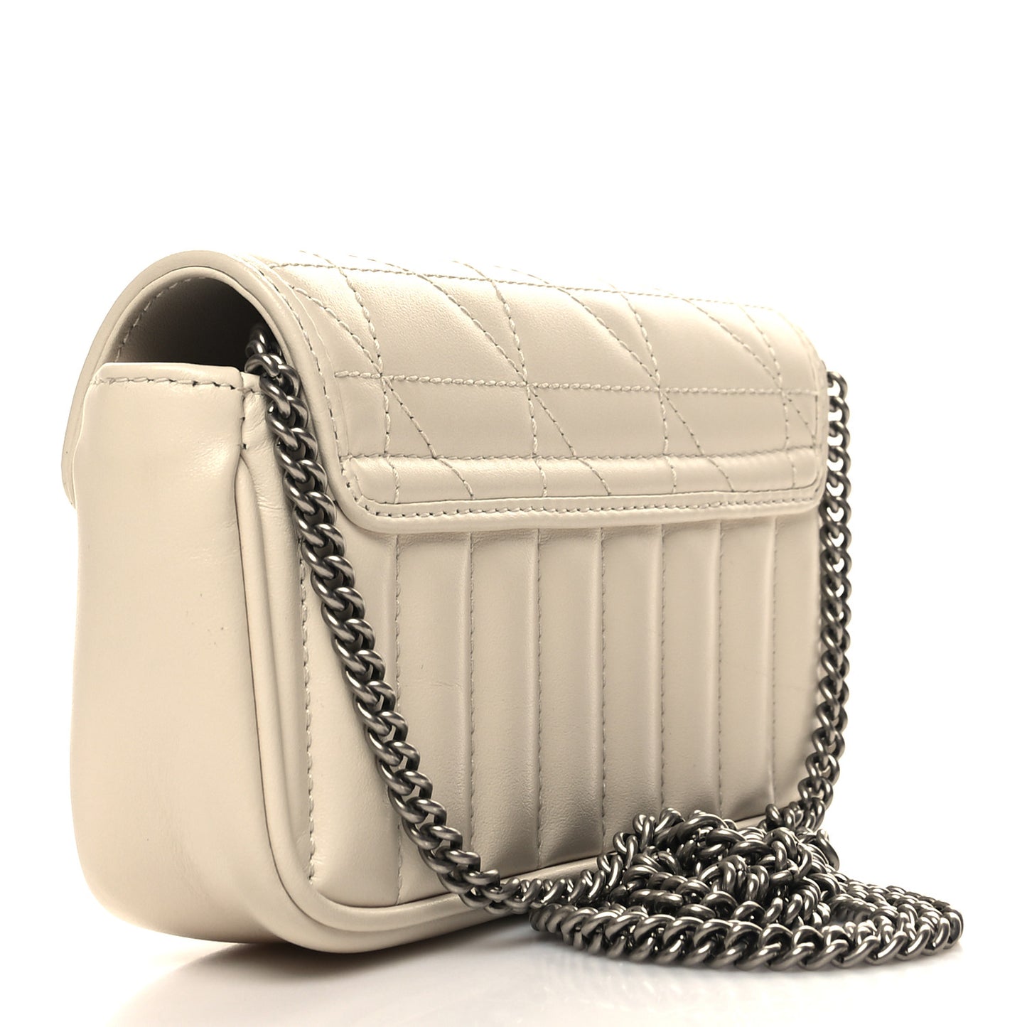 Calfskin Matelasse Aria Super Mini GG Marmont Shoulder Bag Mystic White