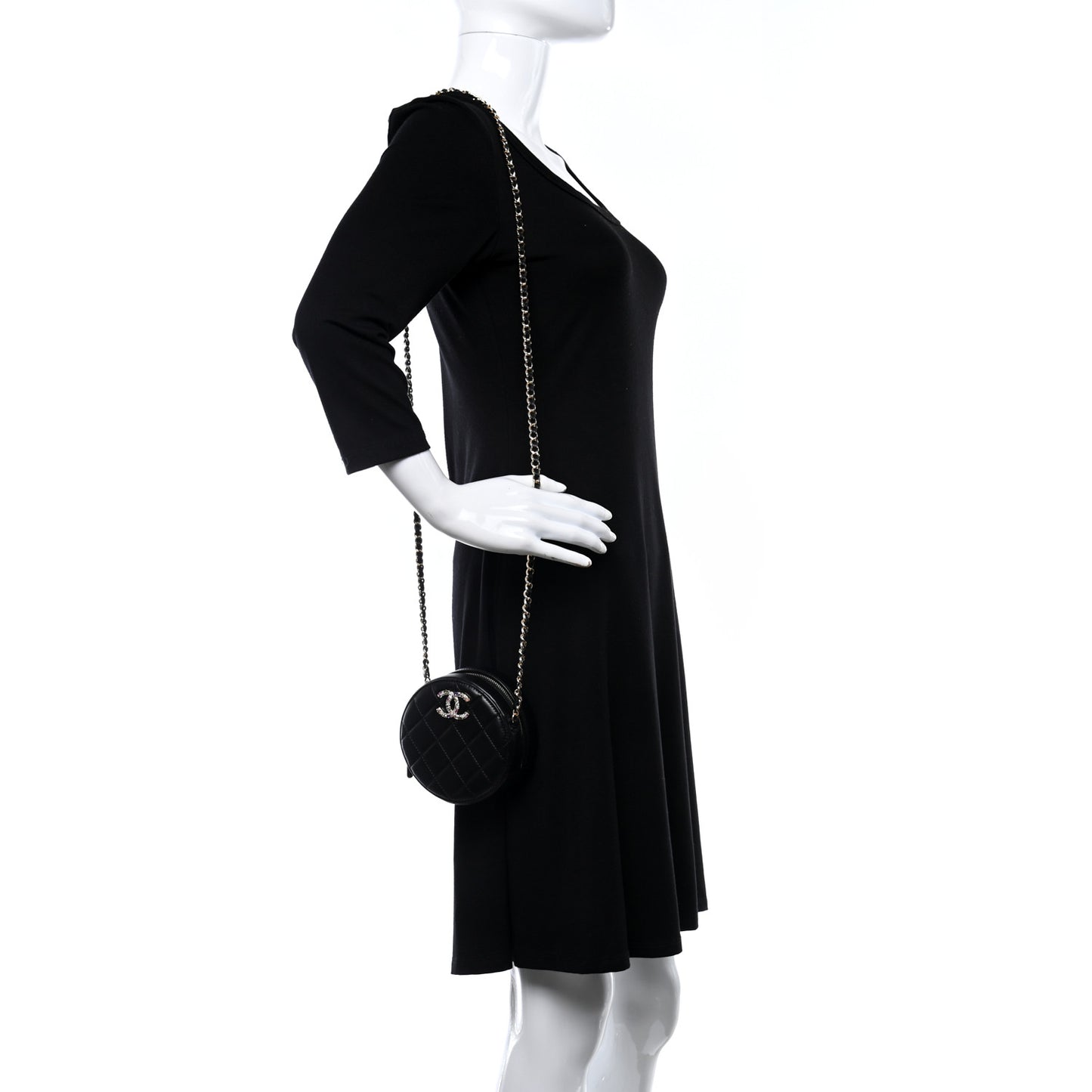 Lambskin Quilted Zirconium Round Clutch With Chain Black