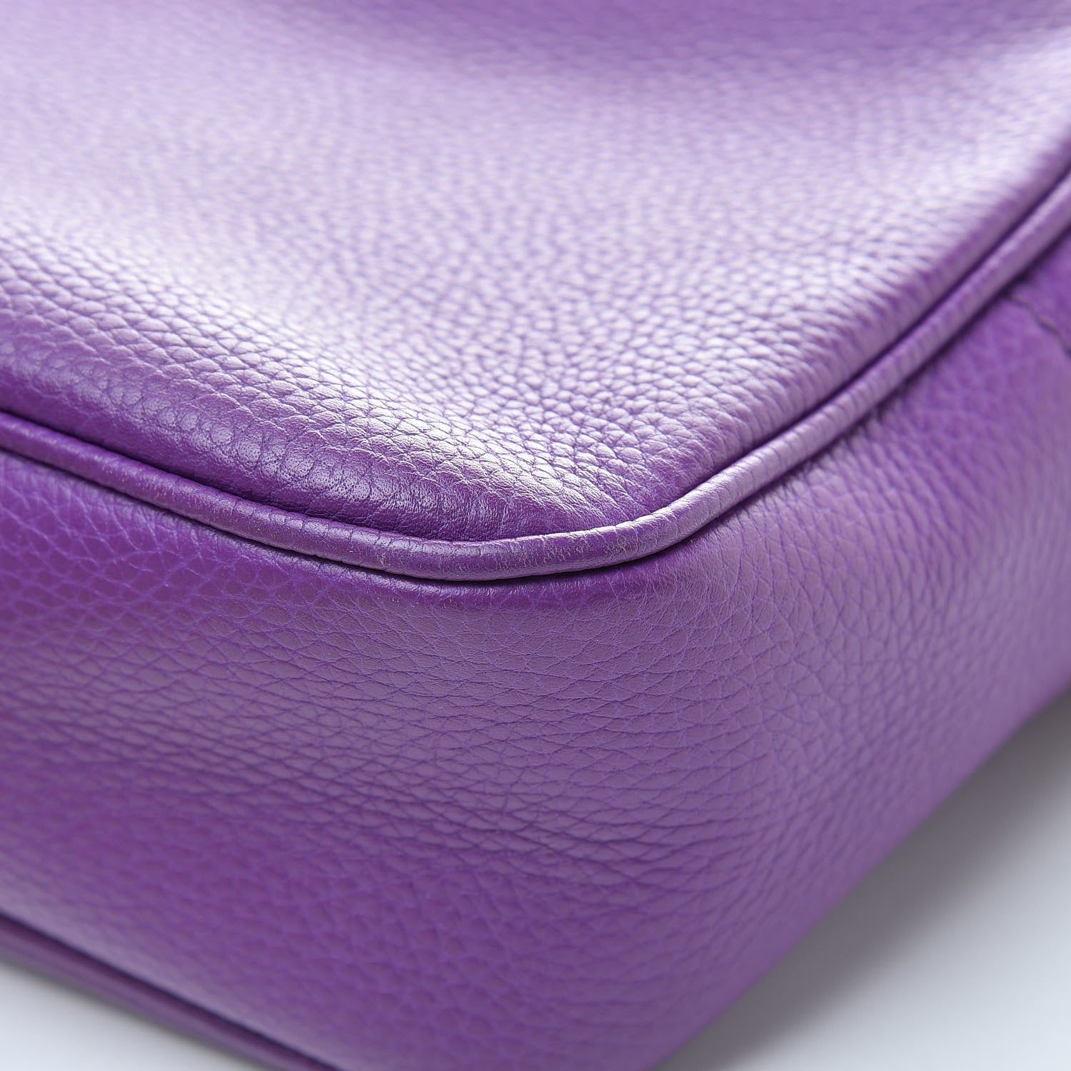 Gucci Pebbled Calfskin Small Soho Disco Bag Shine Purple 11 of 14