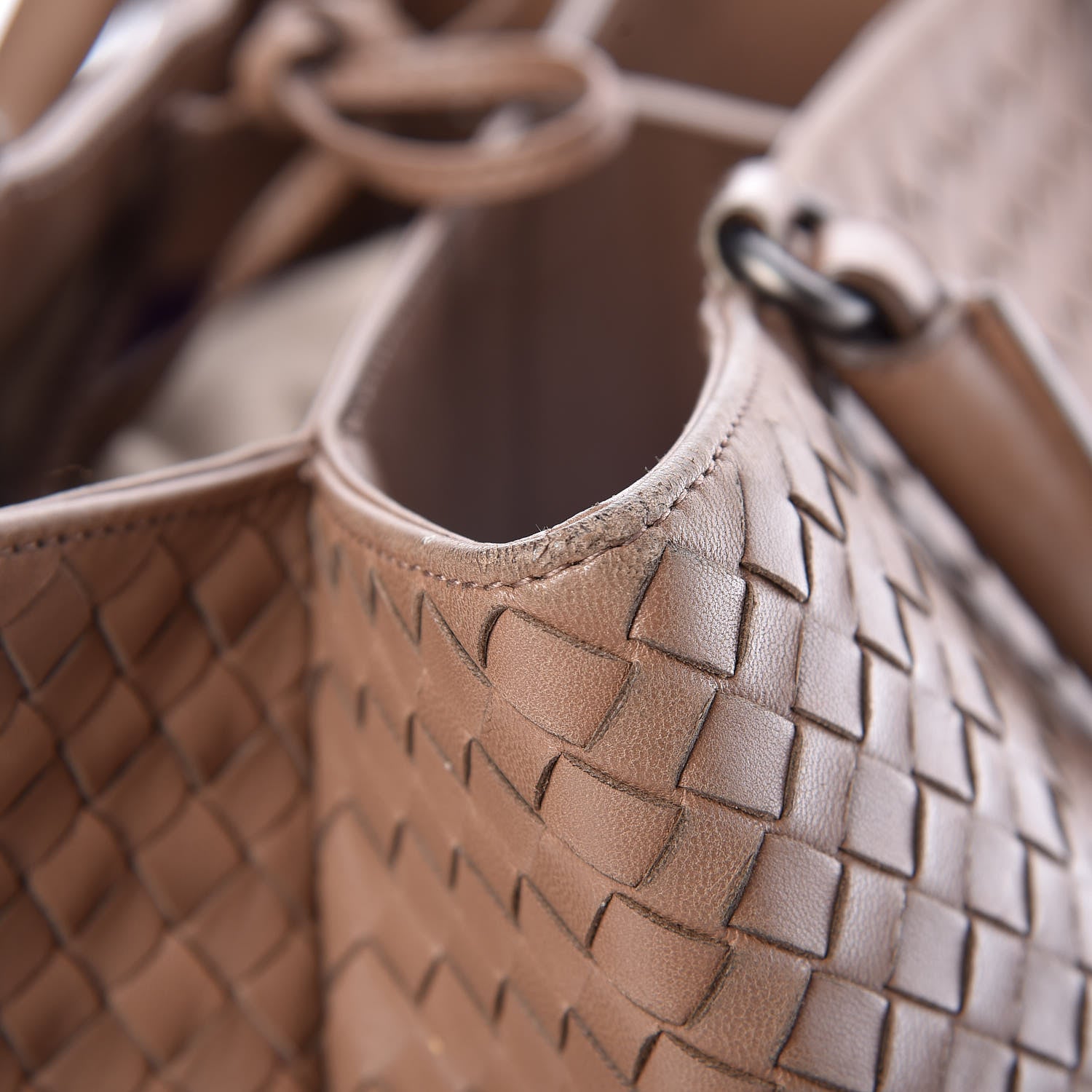 Bottega Veneta Nappa Intrecciato Milano Tote Toffee 30 of 33