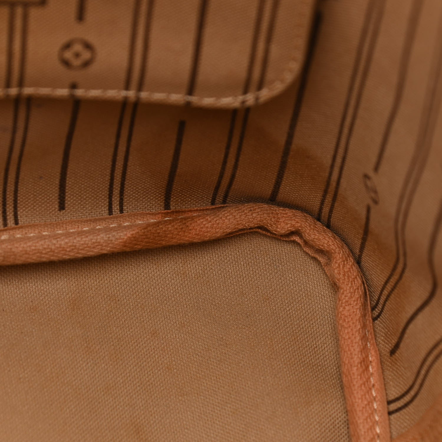 Louis Vuitton Monogram Neverfull MM 12 of 12