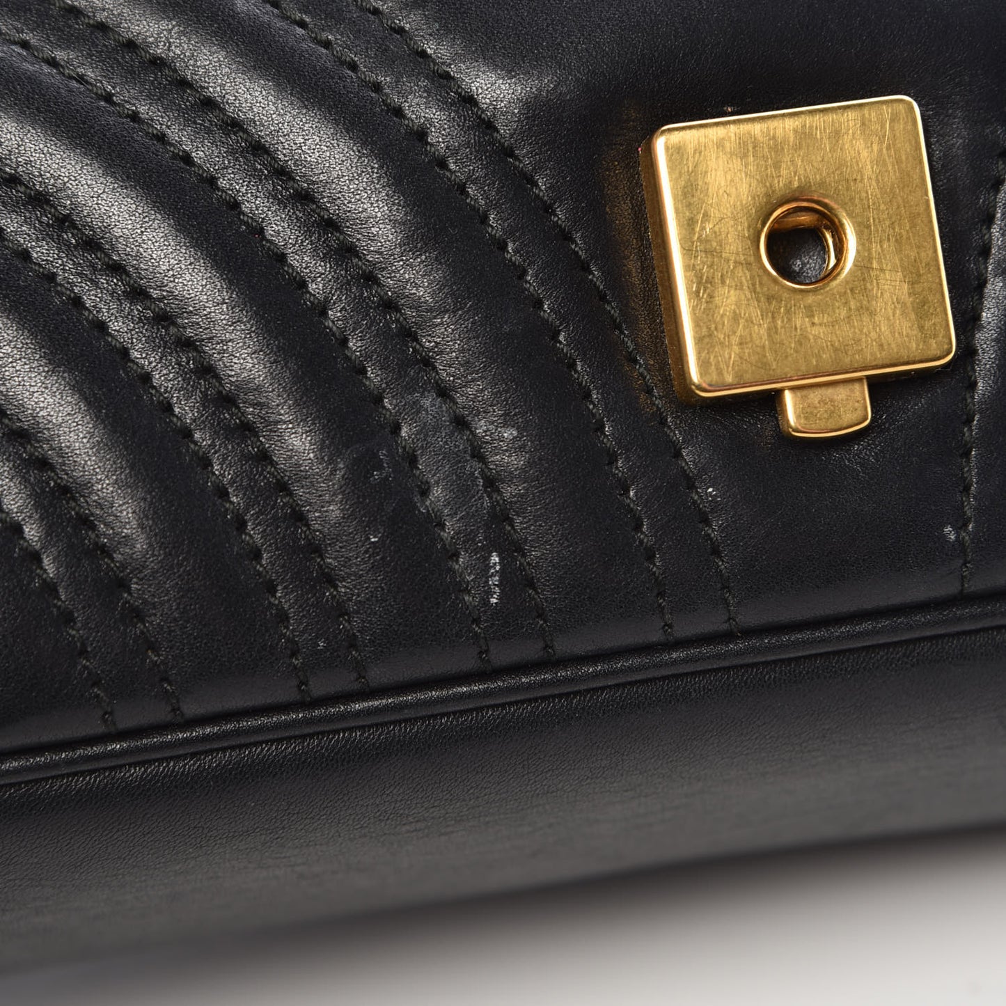 Calfskin Matelasse Medium GG Marmont Shoulder Bag Black