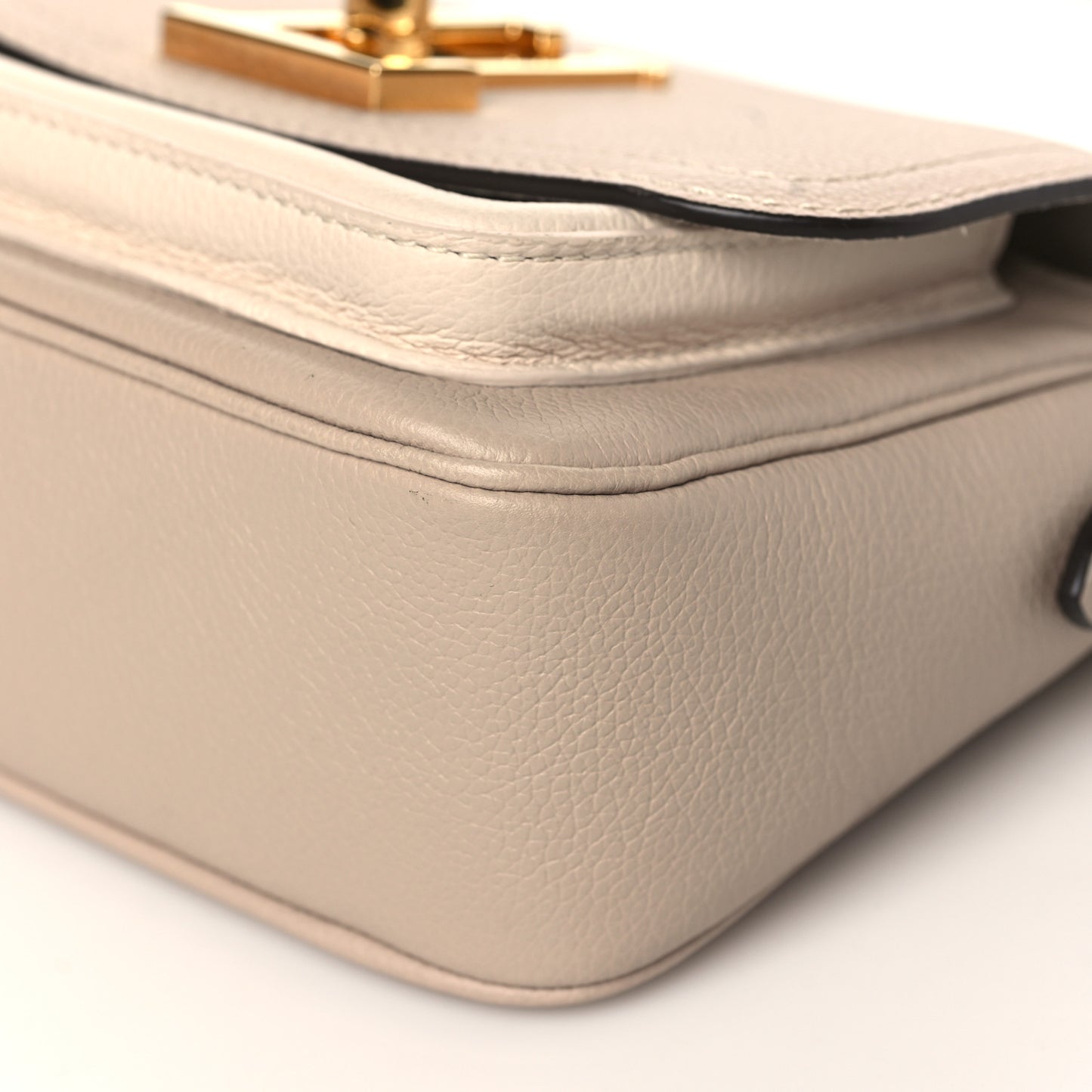 Grained Calfskin Lockme Tender Greige