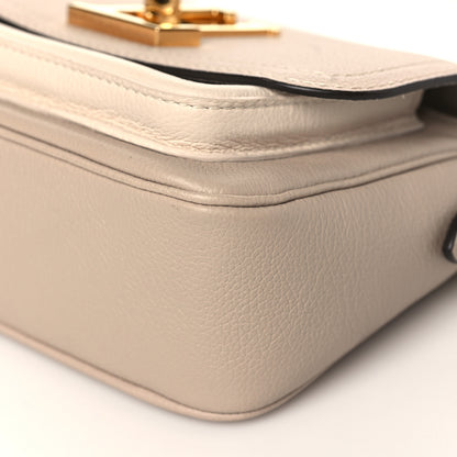 Louis Vuitton Grained Calfskin Lockme Tender Greige 8 of 8