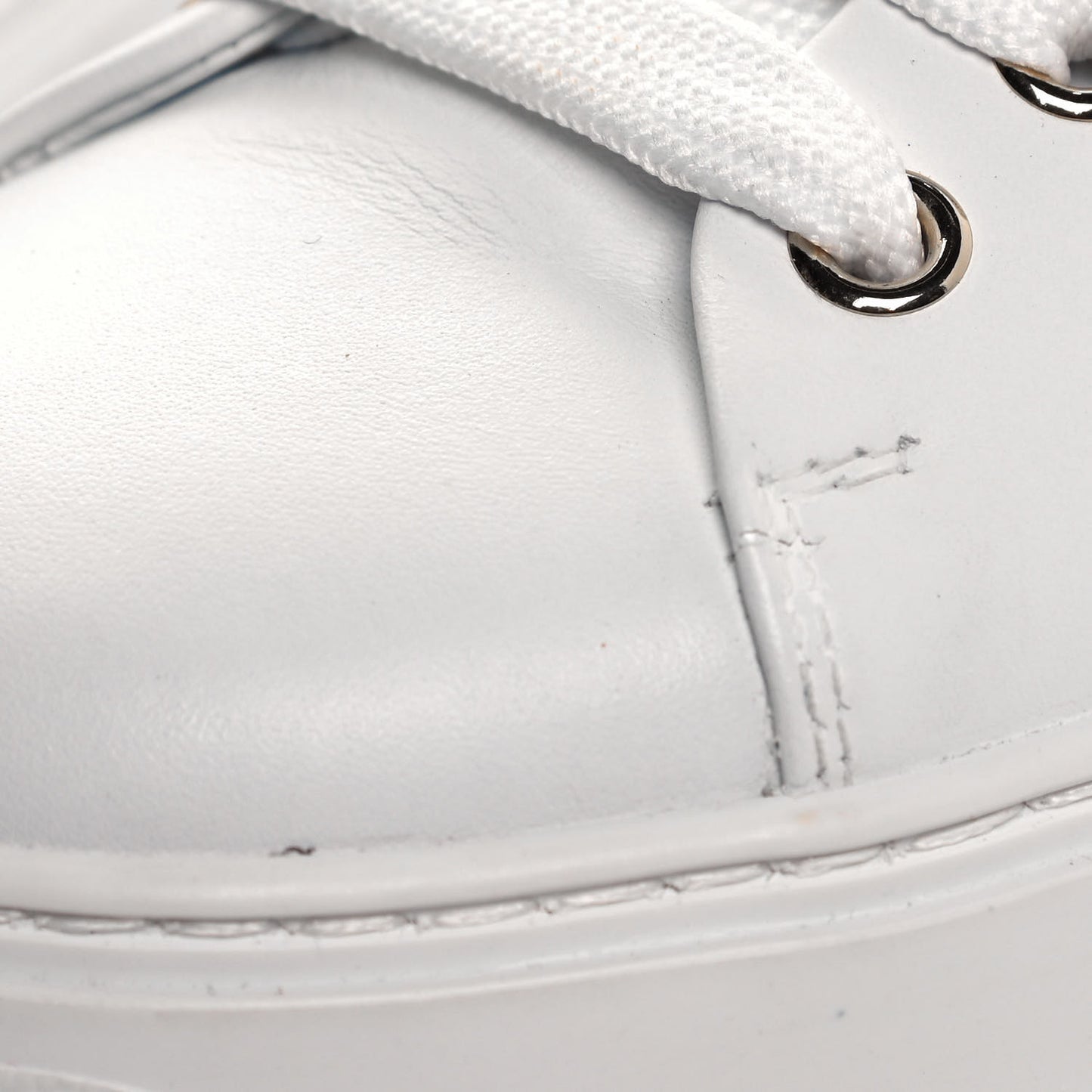 Calfskin Time Out New Wave Sneakers 40 White