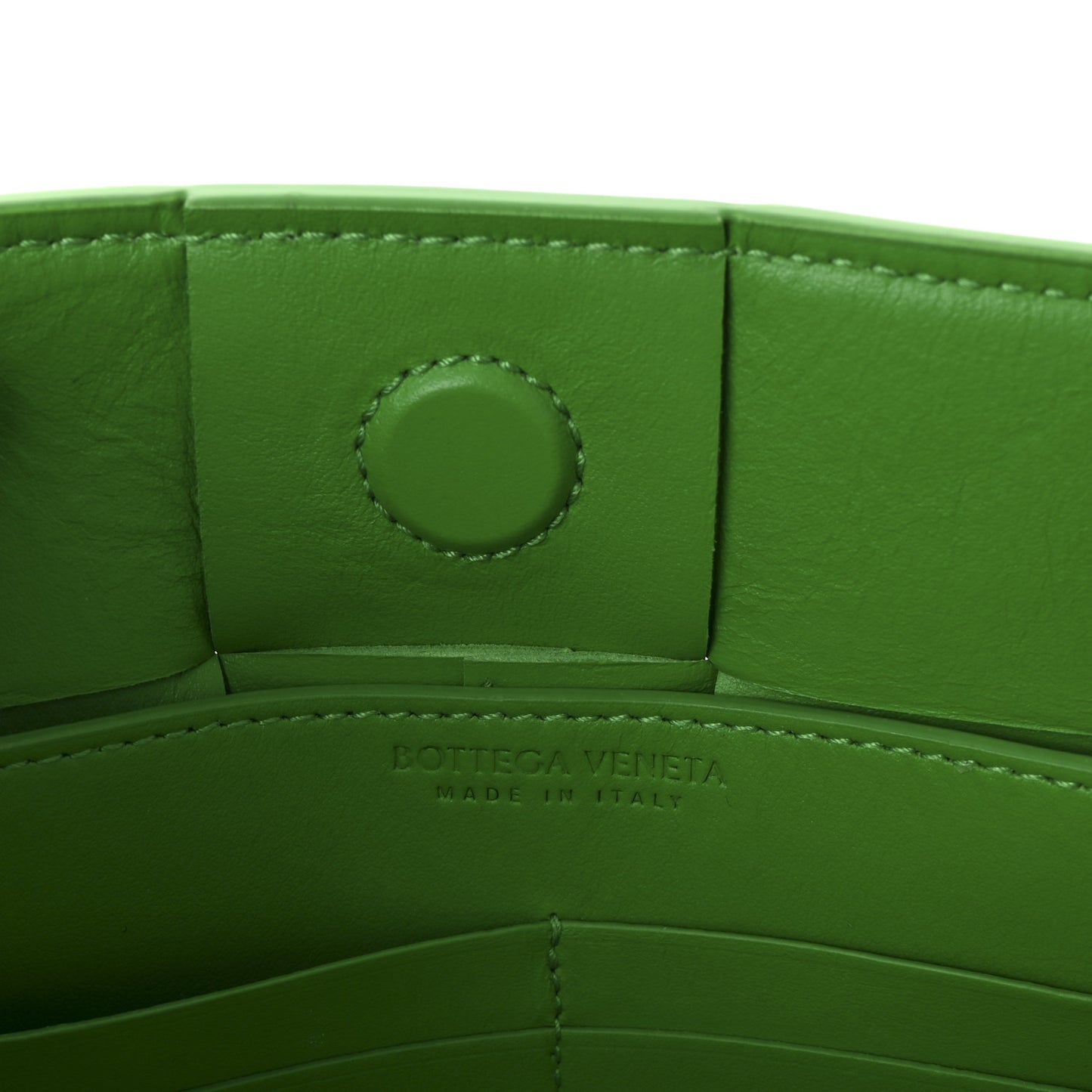 Calfskin Maxi Intrecciato Cassette Pouch On Strap Parakeet