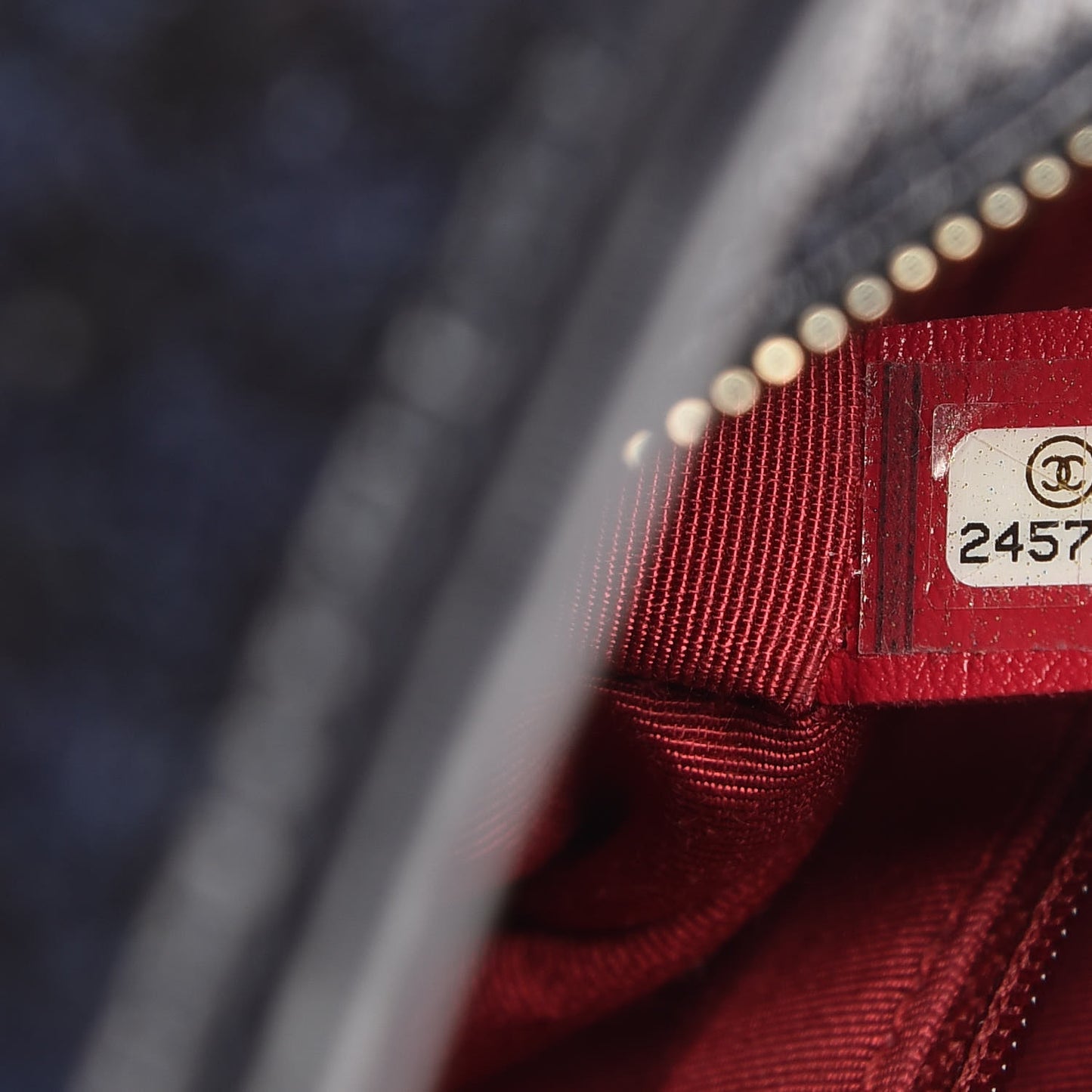 Tweed Calfskin Quilted Medium Gabrielle Hobo Black Blue