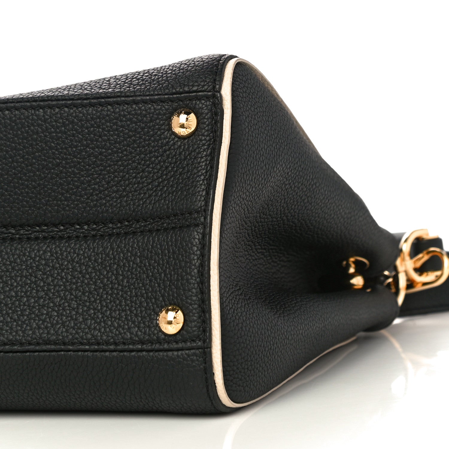 Louis Vuitton Monogram Double V Black 8 of 8