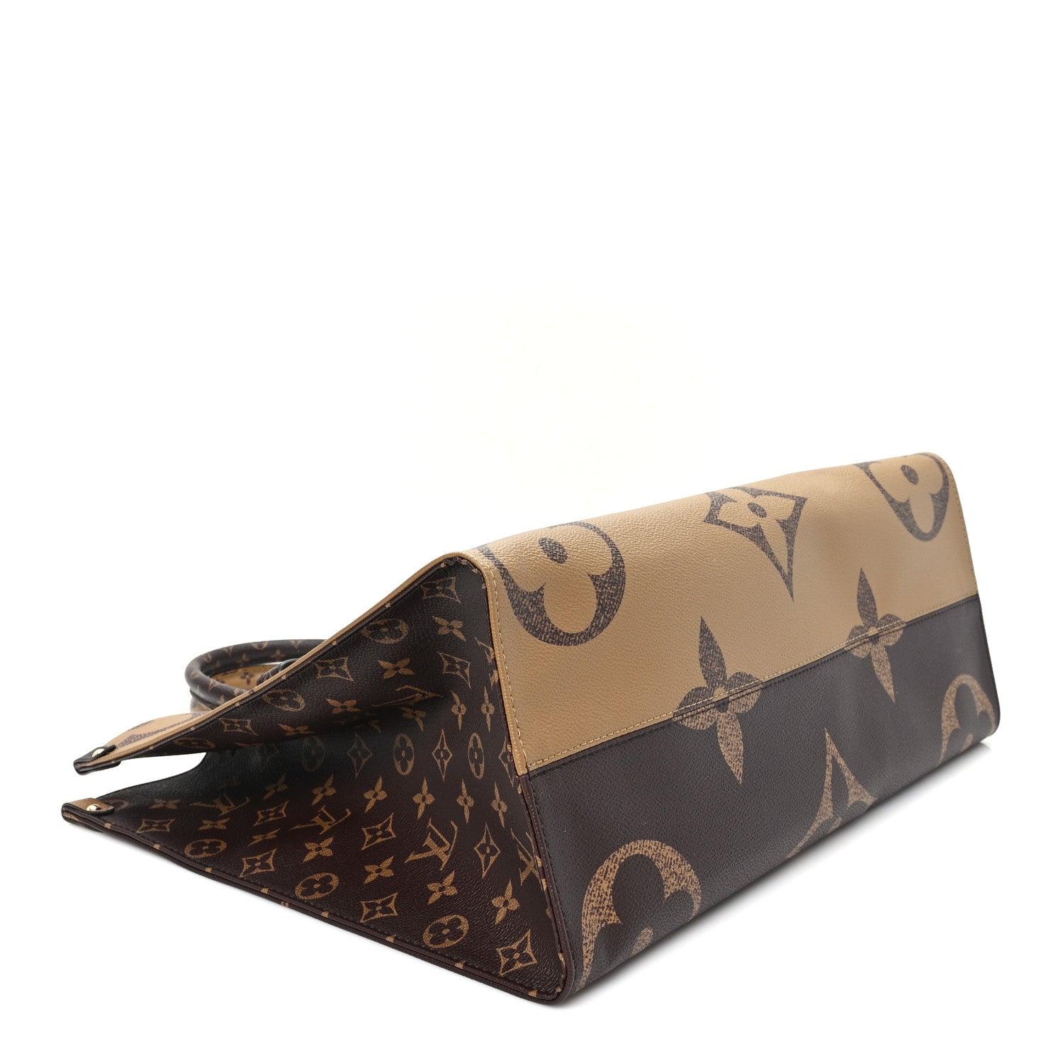 Louis Vuitton Reverse Monogram Giant Onthego Voyage 4 of 9