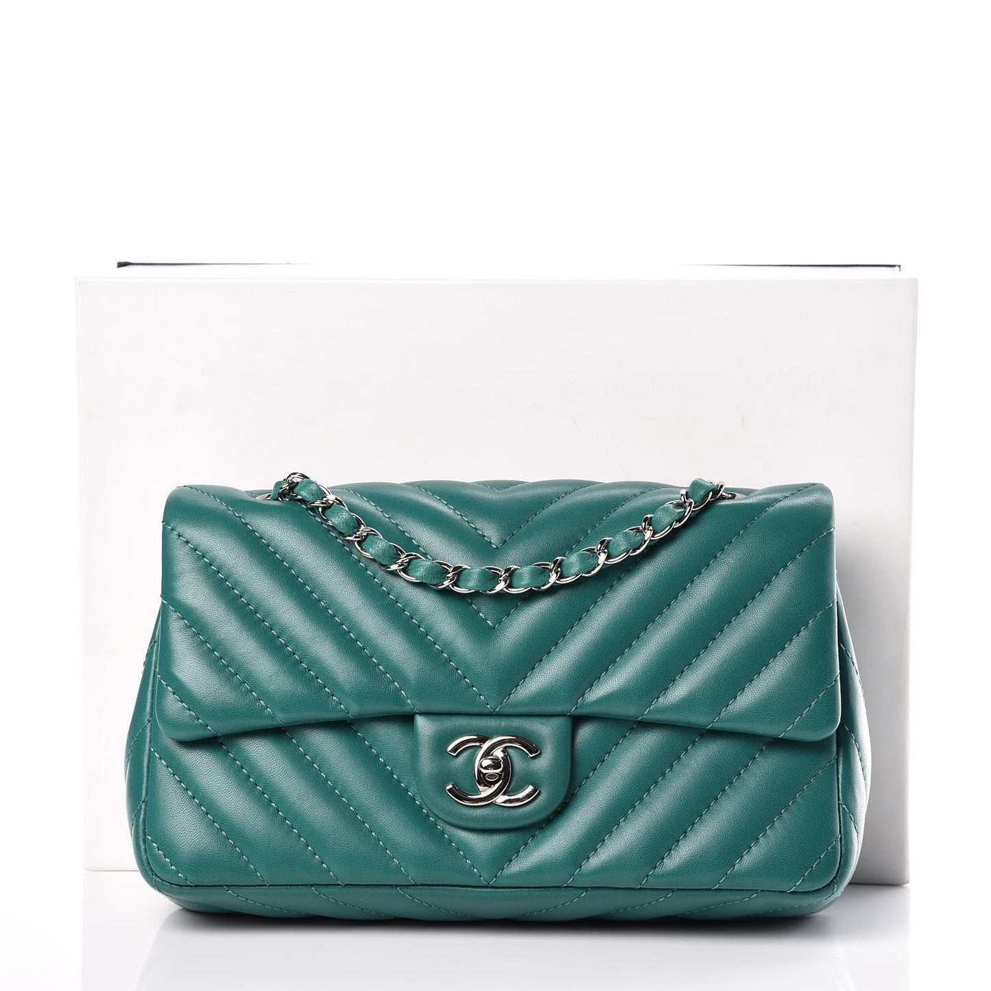 Lambskin Chevron Quilted Medium Single Flap Green