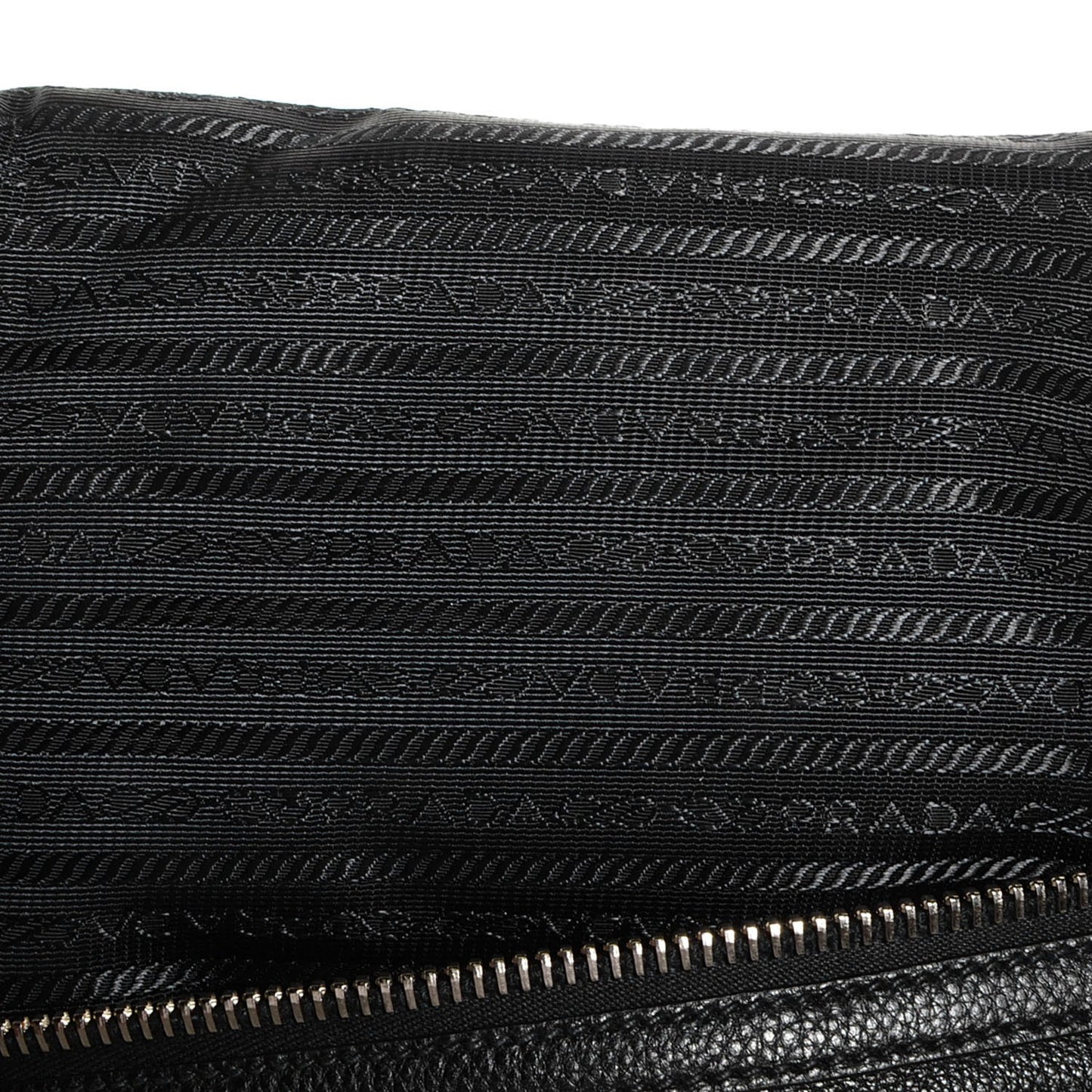 Vitello Daino Tote Nero Black