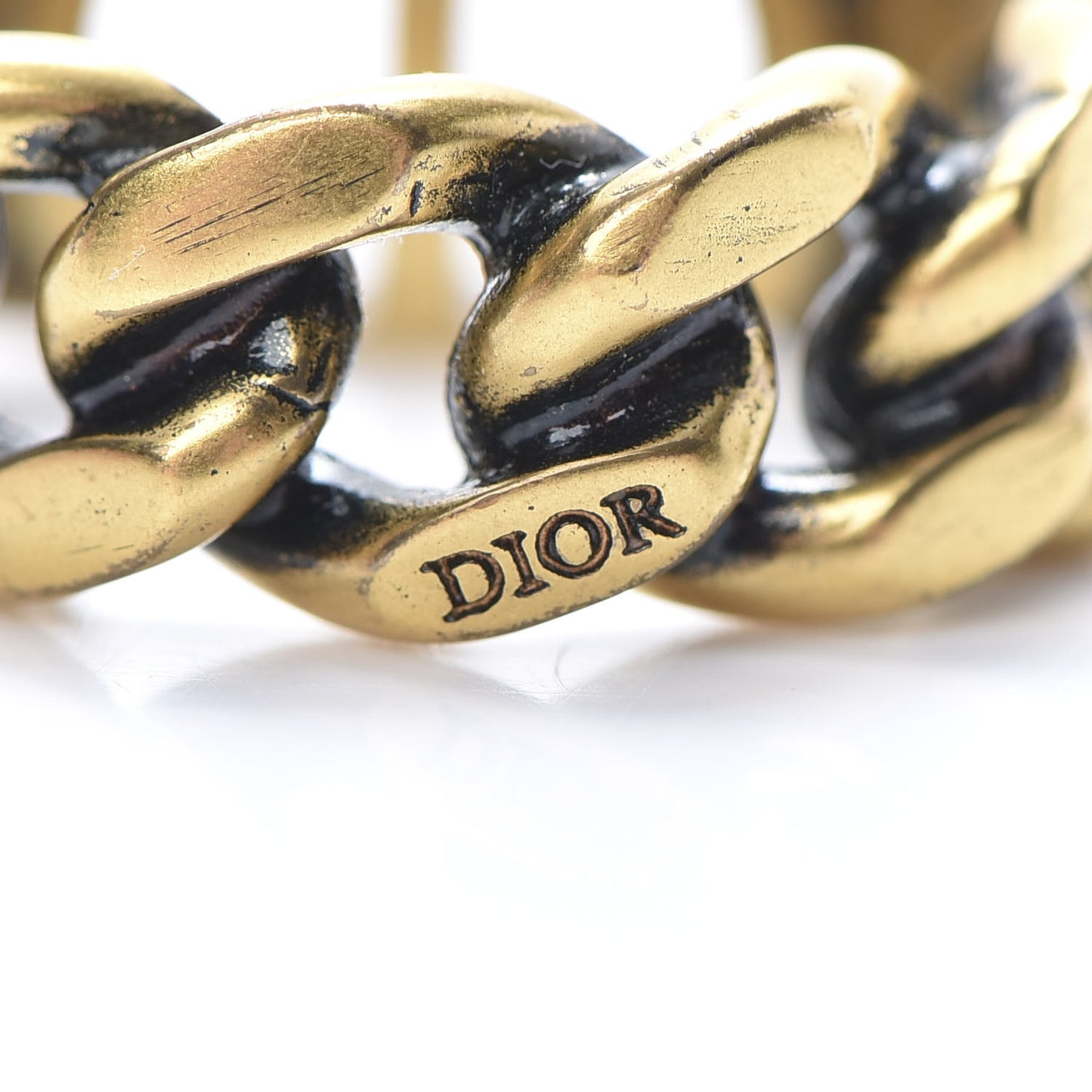 Metal Montaigne 30 Chain Ring Antique Gold