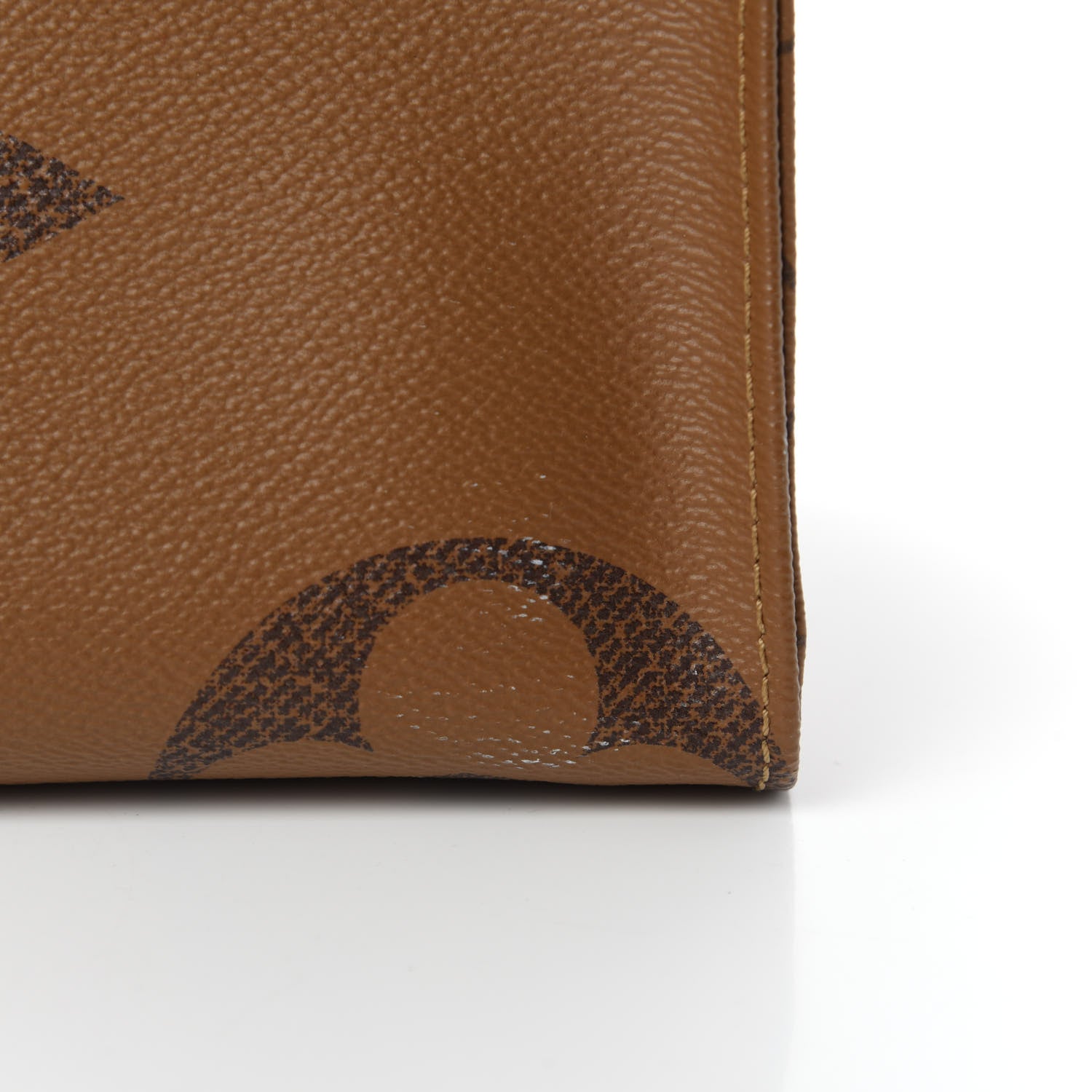 Louis Vuitton Reverse Monogram Giant Onthego MM 8 of 10