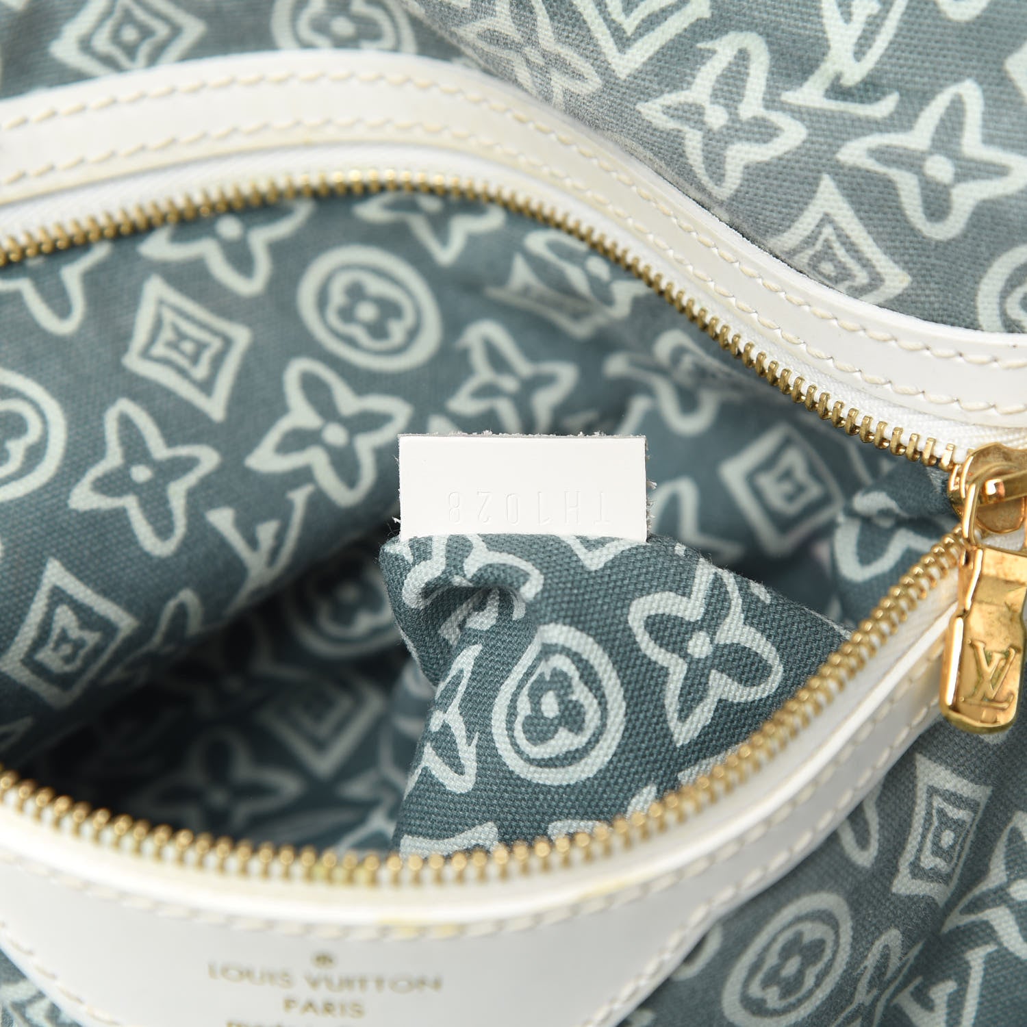 Louis Vuitton Tahitienne Cabas GM Menthe 7 of 15