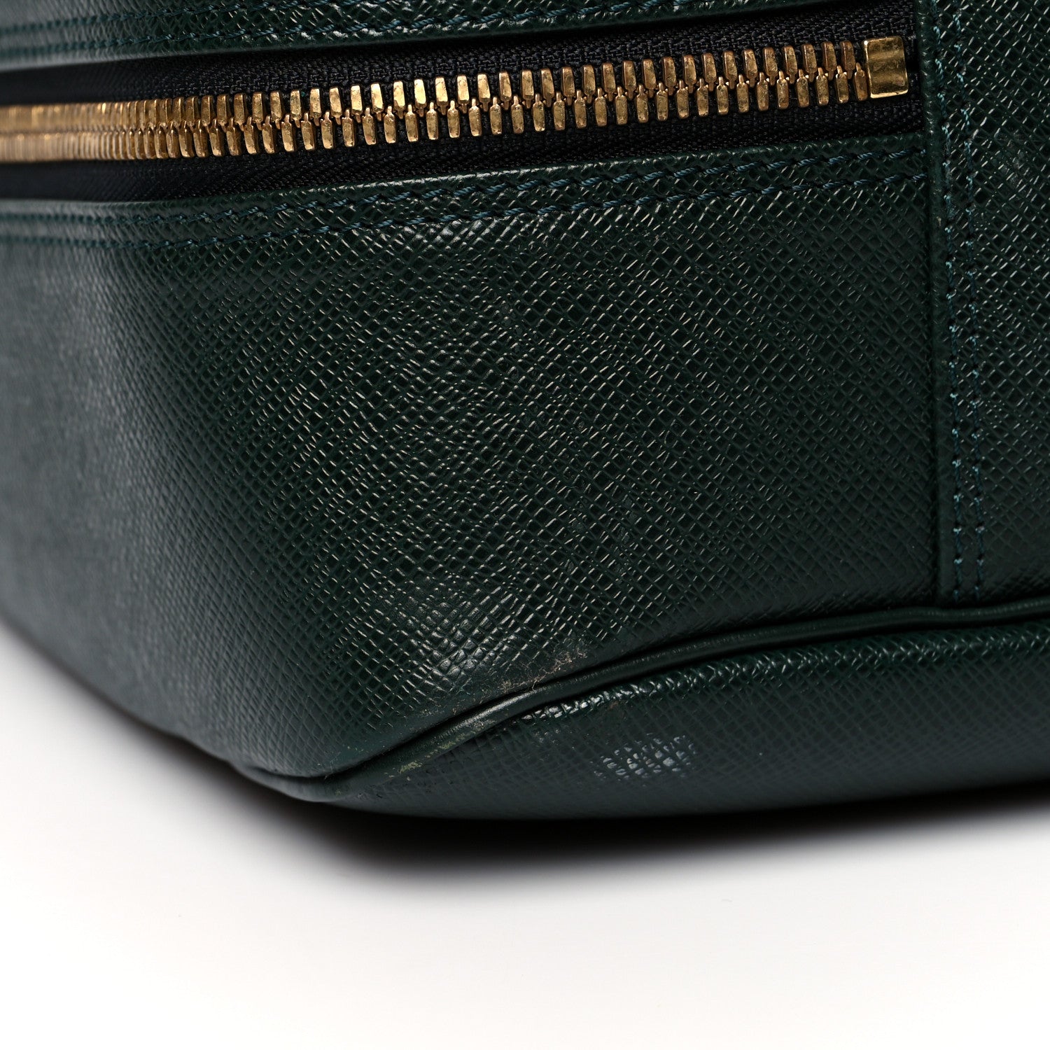 Louis Vuitton Taiga Helanga 1 Poche Epicea 14 of 18