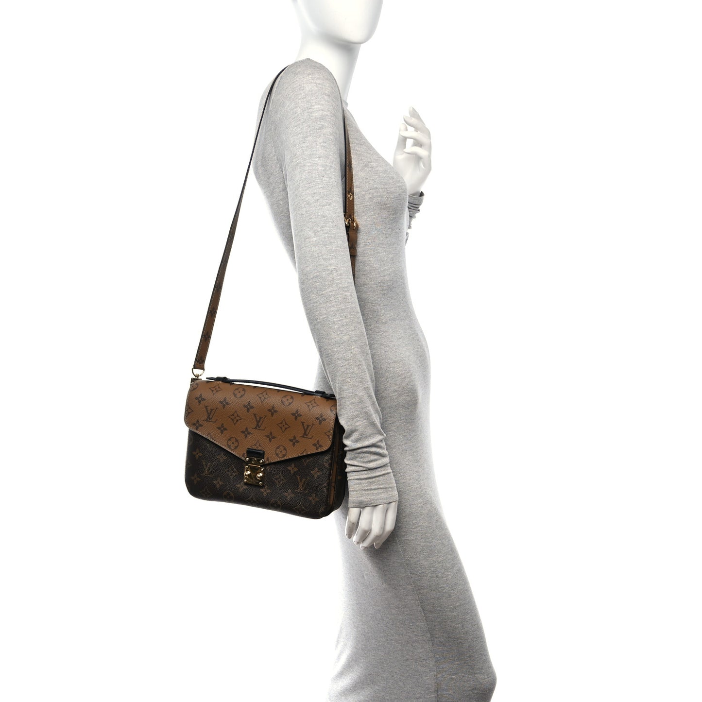 Reverse Monogram Pochette Metis