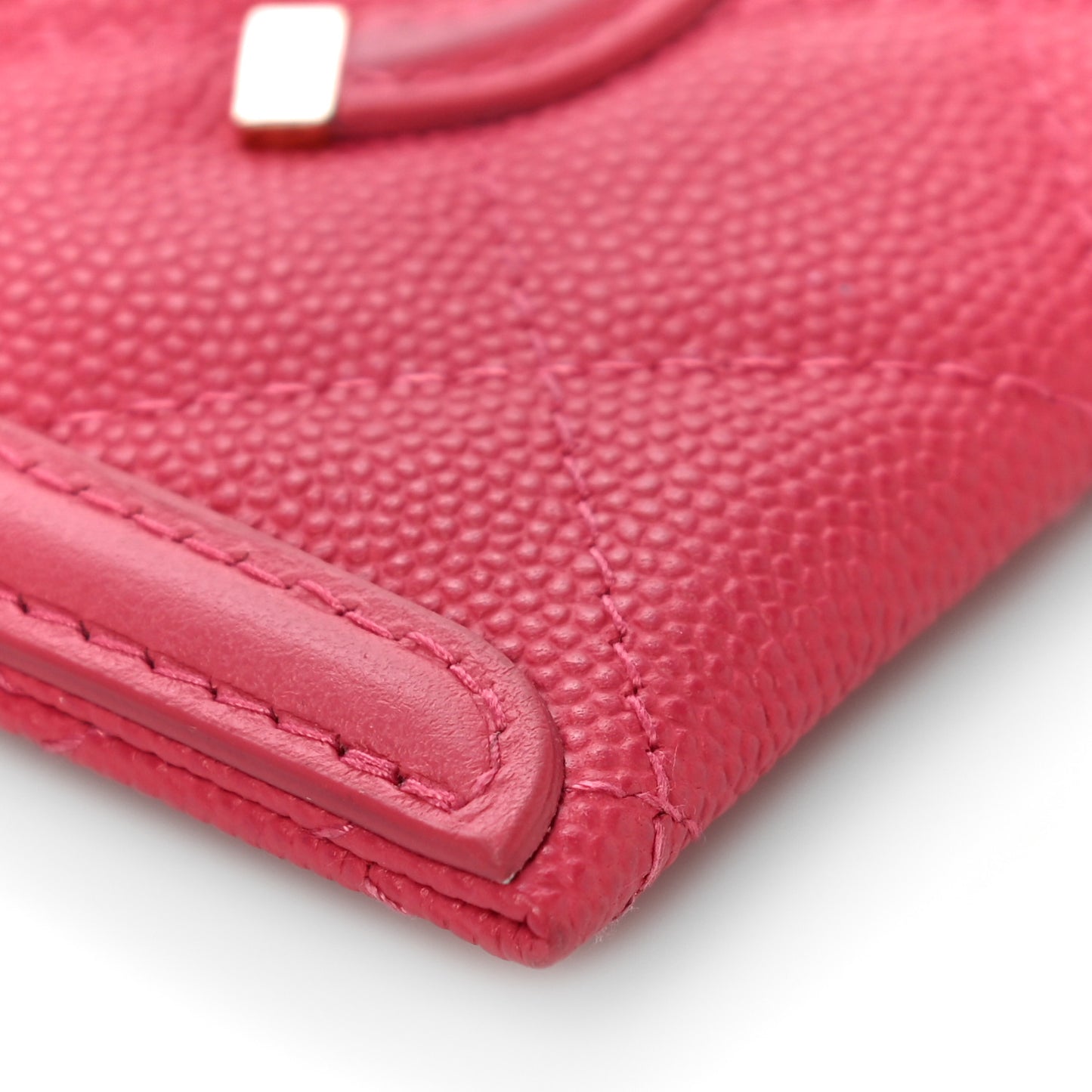 Caviar Quilted Filigree Card Holder Pink