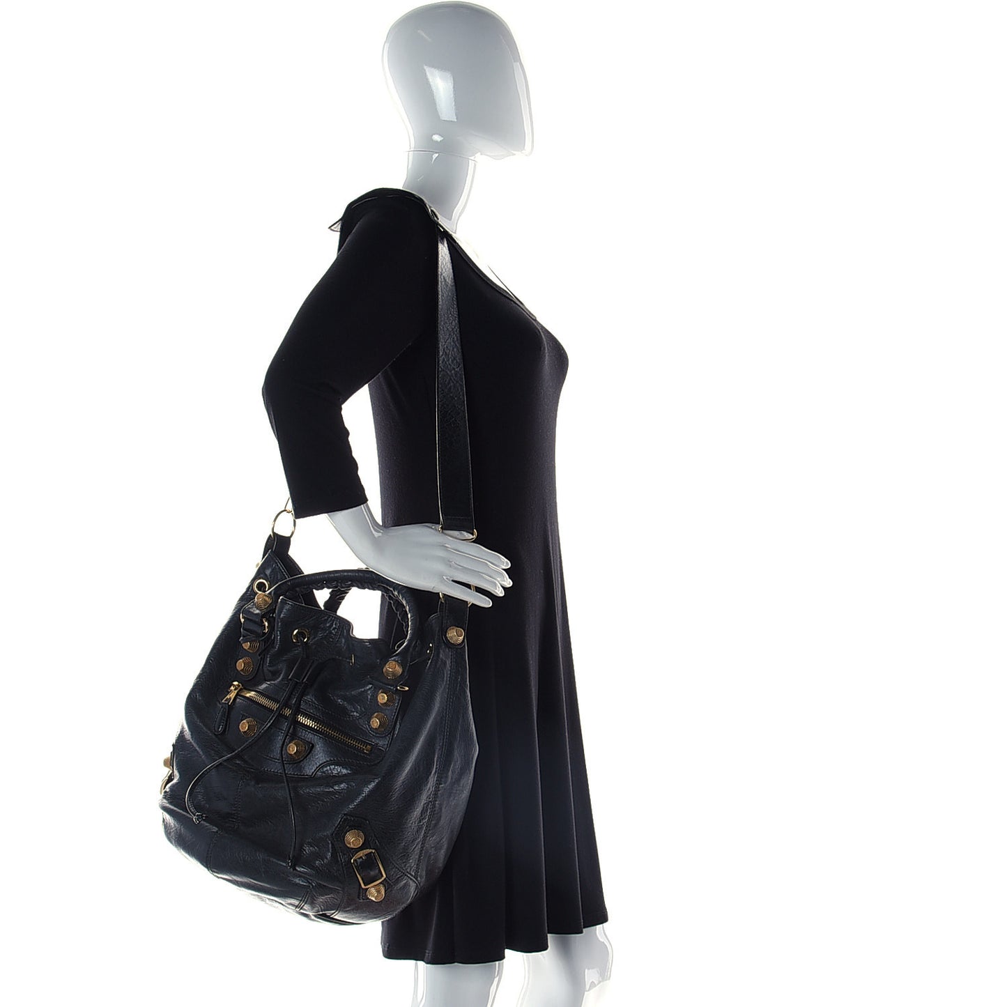 Agneau Giant 21 Gold Hardware Pompon Black