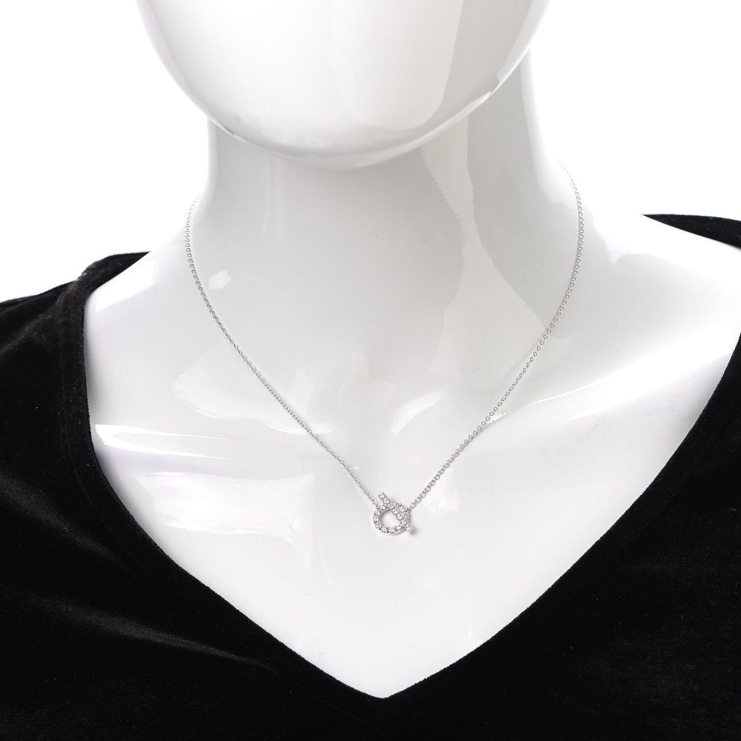 18K White Gold Diamond Finesse Pendant Necklace