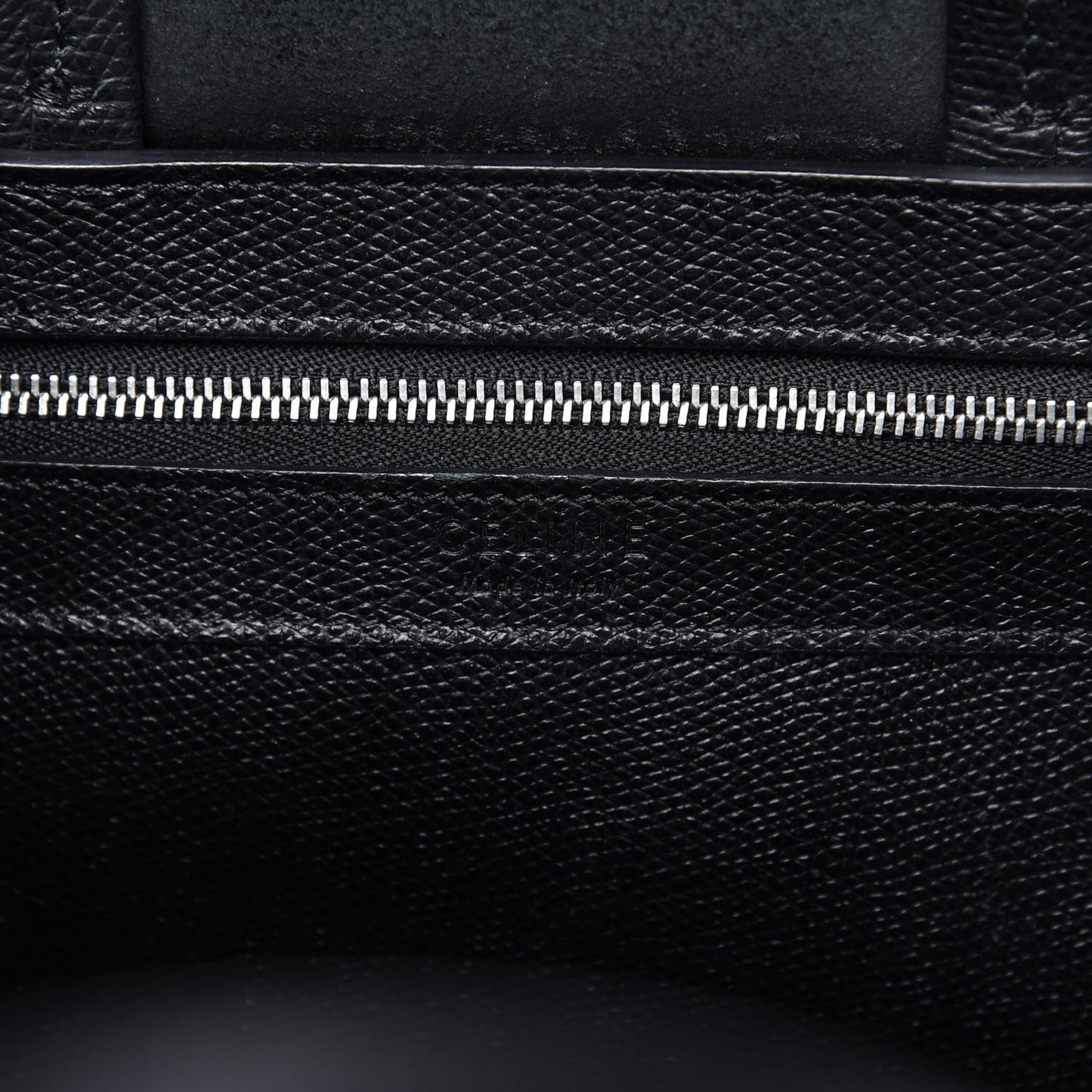 Grained Calfskin Small Vertical Cabas Black