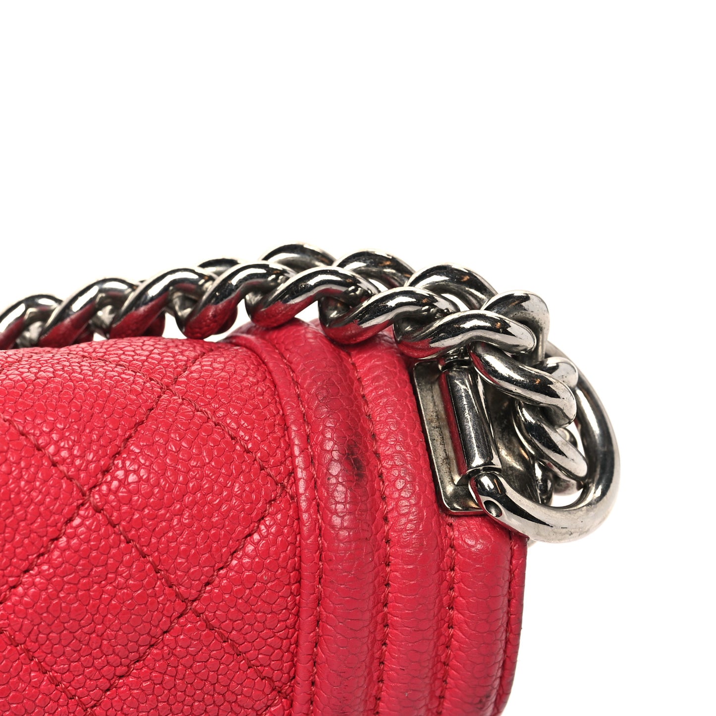 Caviar Quilted Medium Boy Flap Red