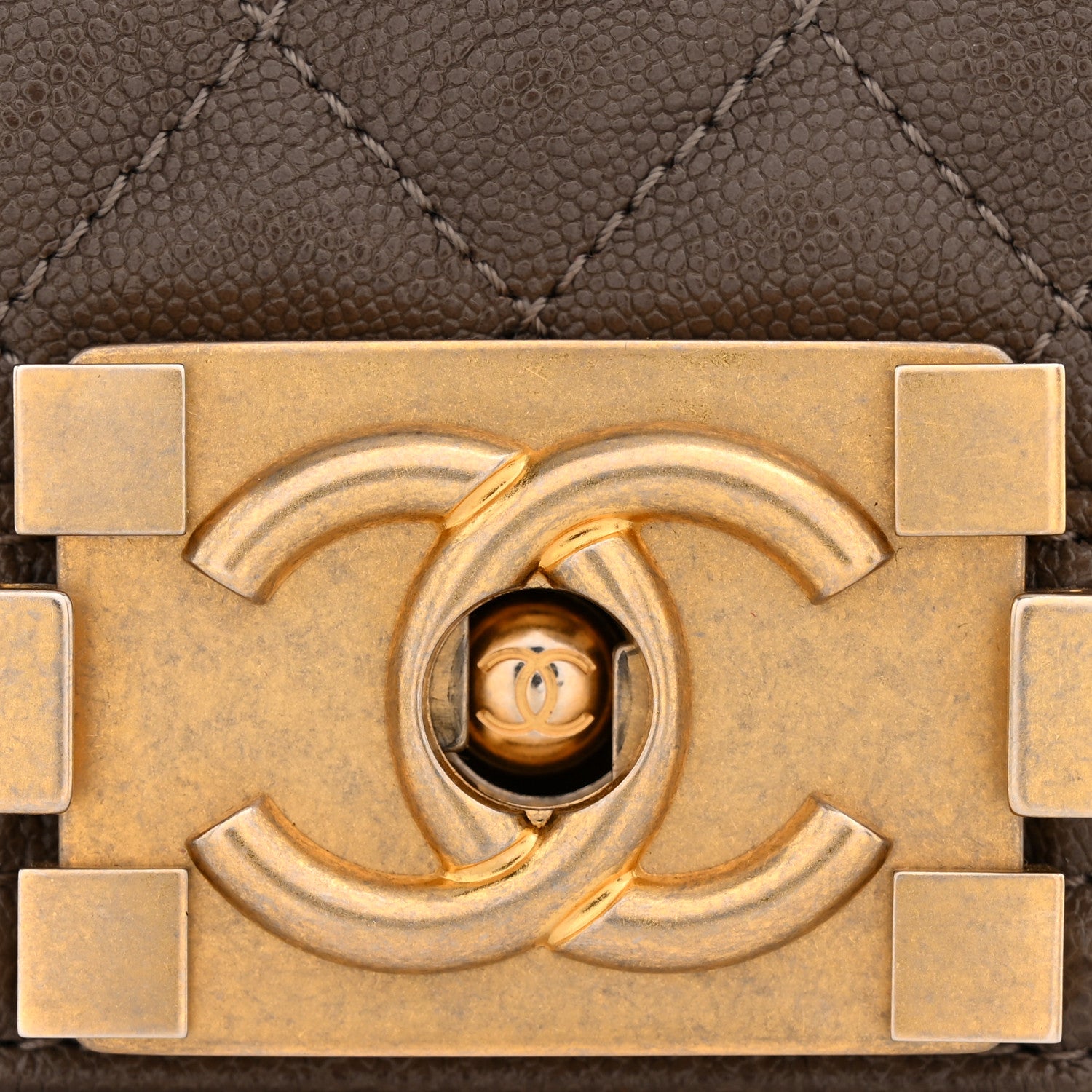 Chanel Caviar Quilted Medium Boy Flap Khaki 29 of 34