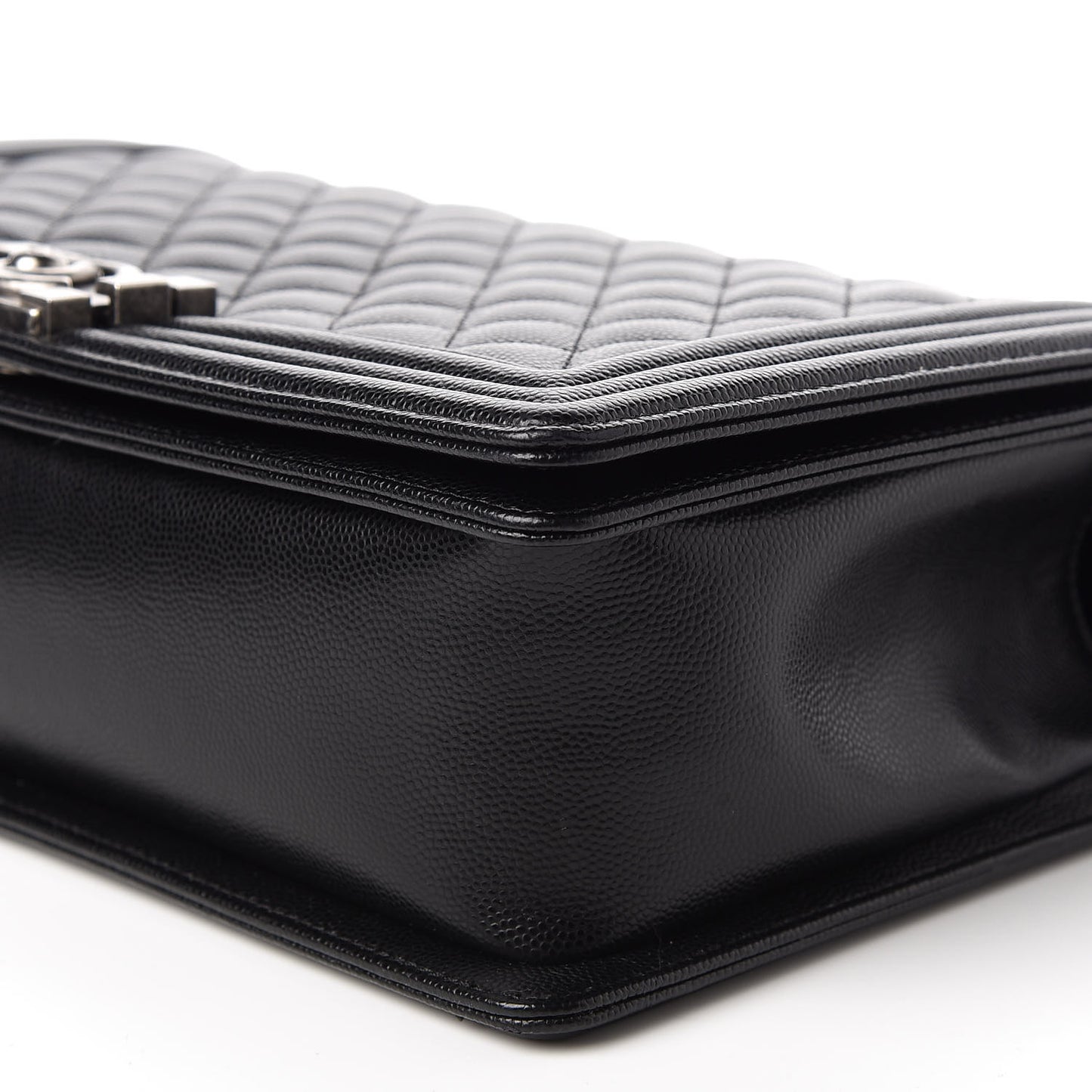 Caviar Quilted New Medium Boy Flap Black