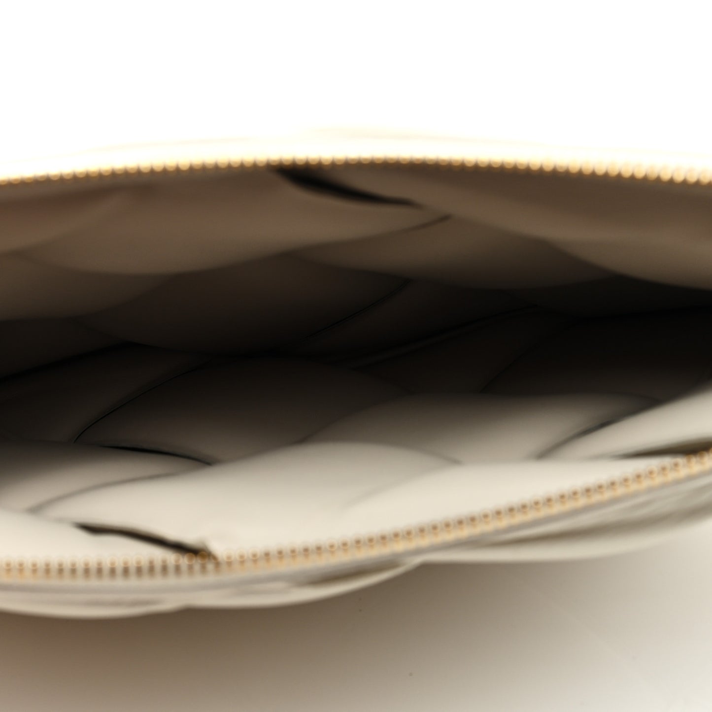 Nappa Maxi Intrecciato Padded Pouch Clutch Plaster