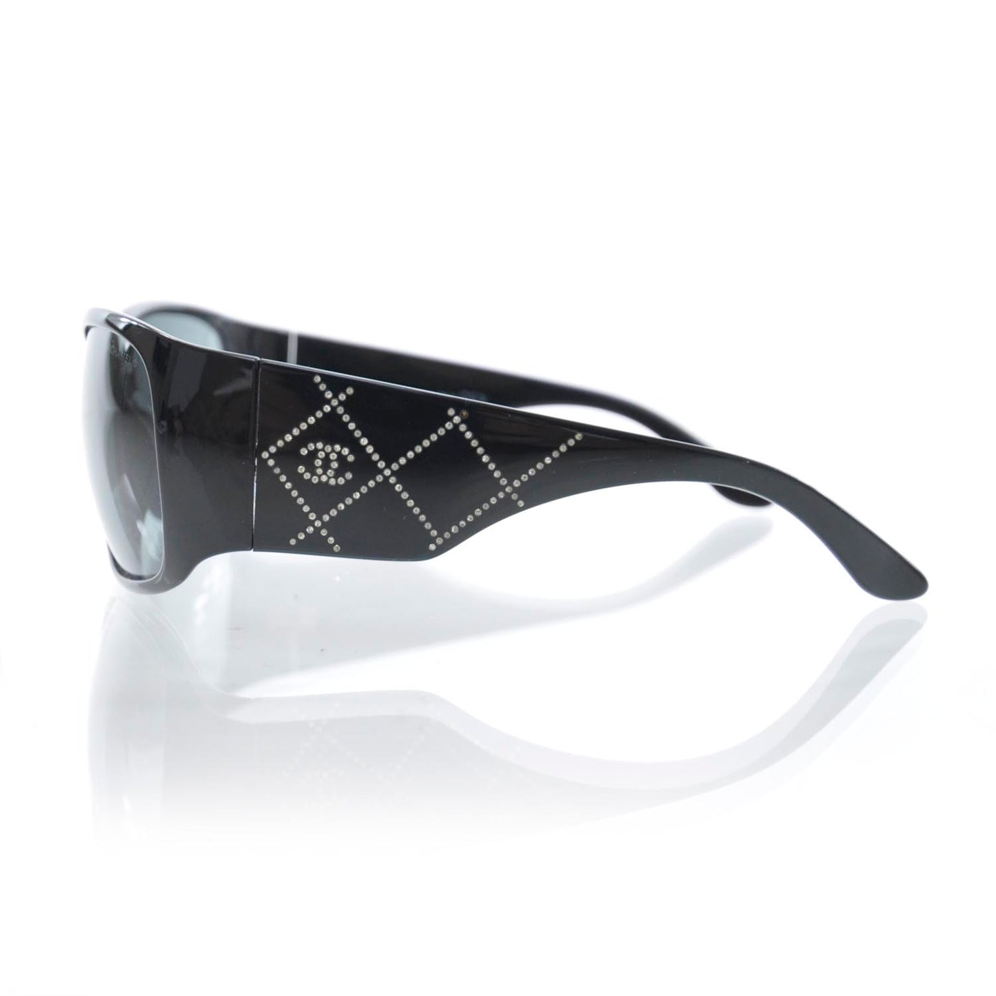 Crystal CC Logo Sunglasses 5080 B Black