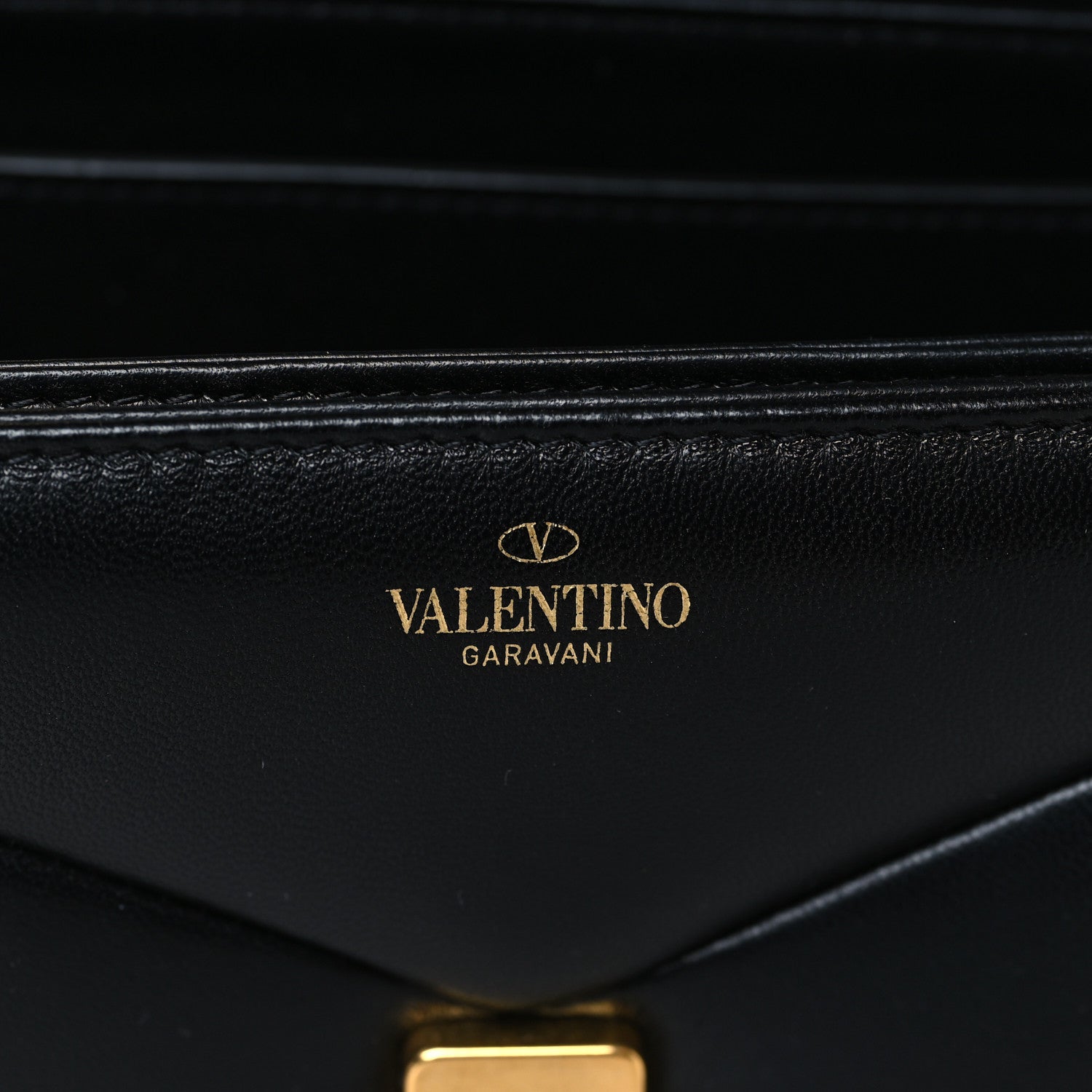 Valentino Garavani Nappa One Stud Chain Clutch Black 6 of 8