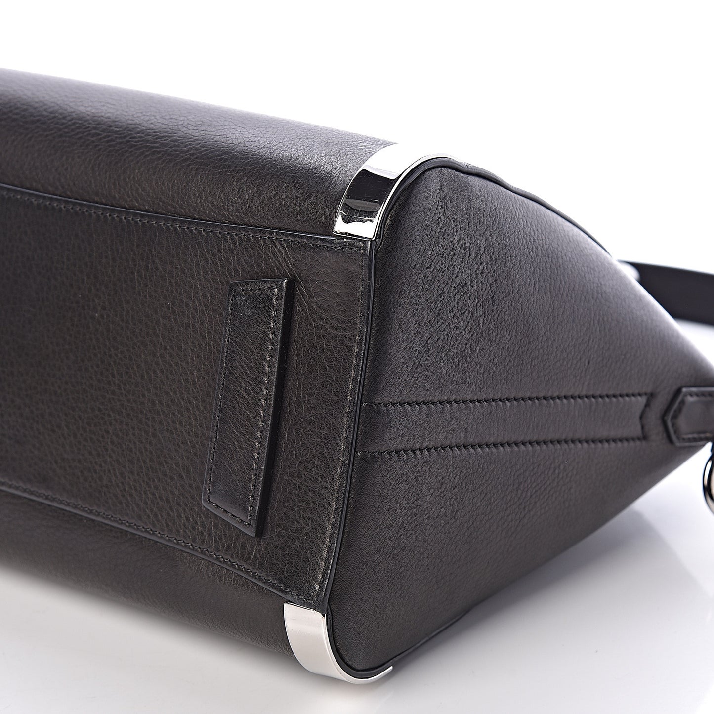 Sugar Goatskin Small Metal Corner Antigona Black