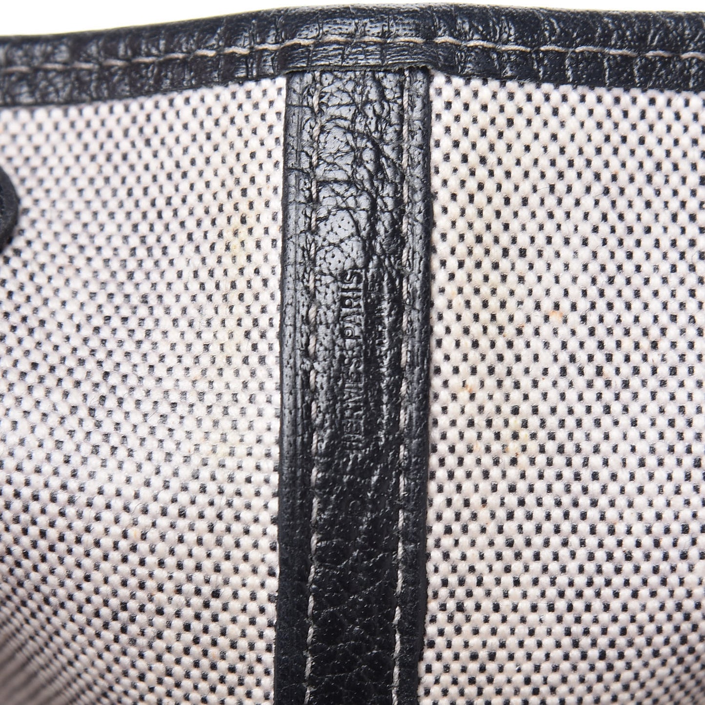 Buffle Skipper Toile Garden Party 36 MM Tote Black