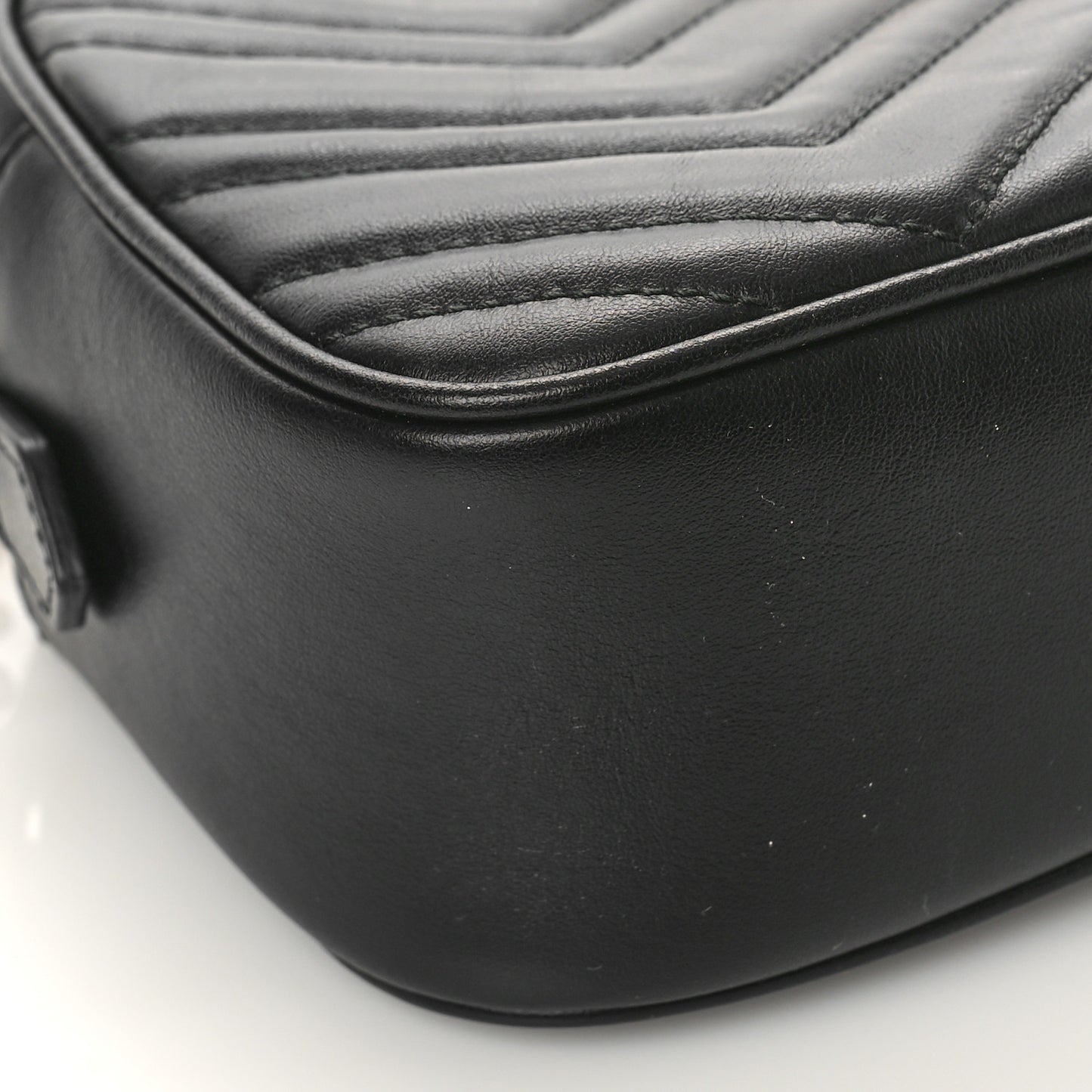 Calfskin Matelasse Small GG Marmont Chain Shoulder Bag Black