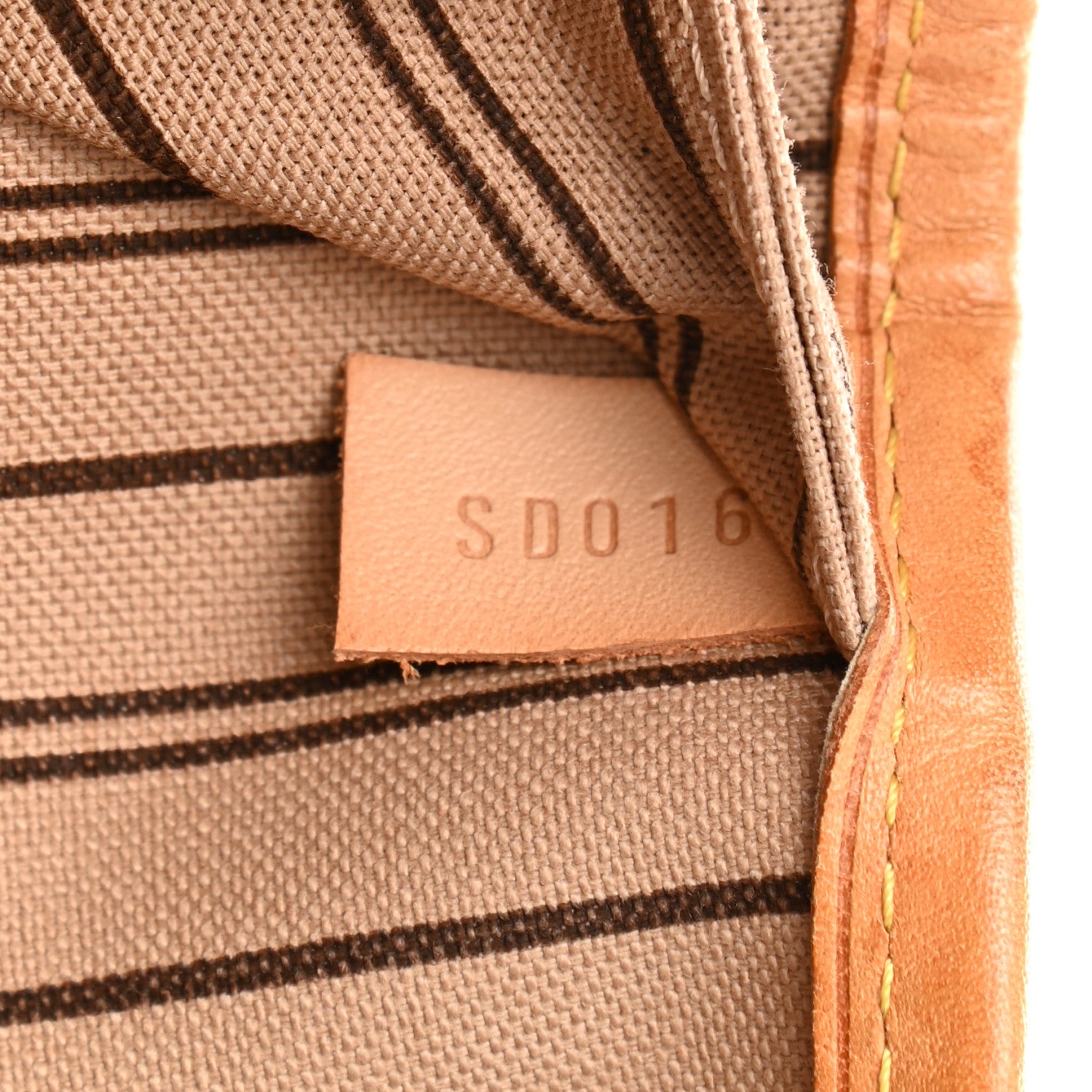 Louis Vuitton Monogram Neverfull MM 10 of 15