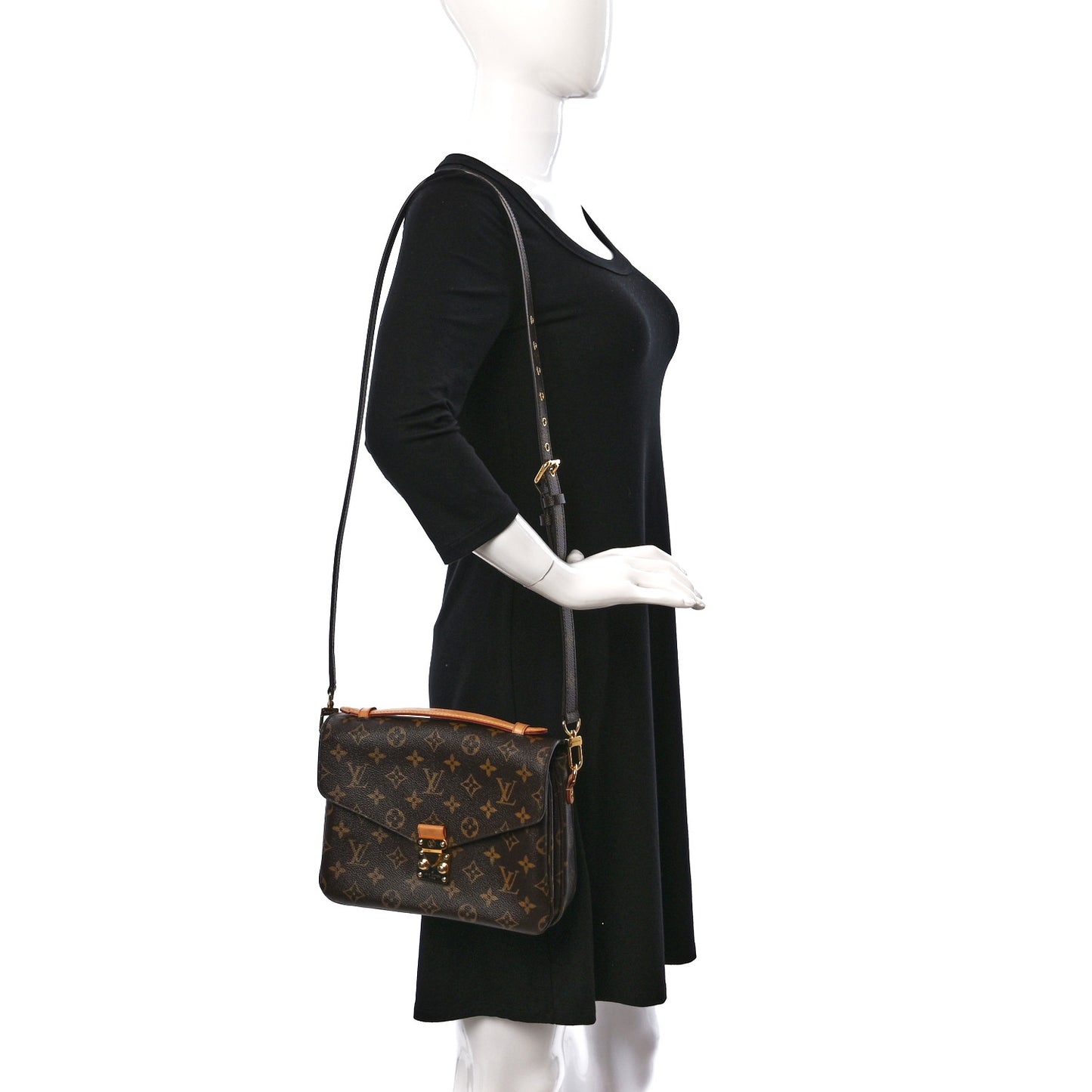 Monogram Pochette Metis