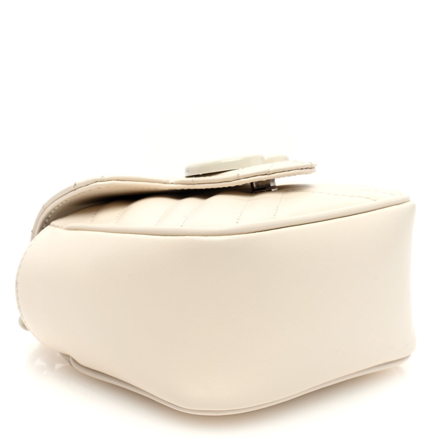 Calfskin Matelasse Monochrome GG Marmont Chain Mini Belt Bag Mystic White