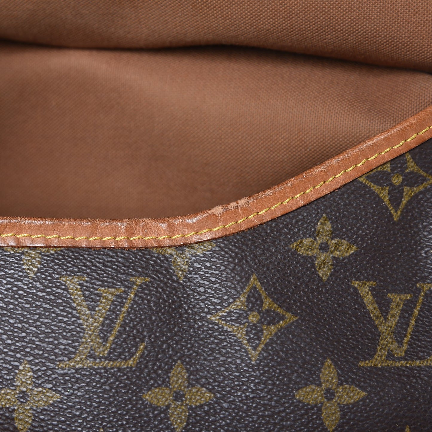 Monogram Saumur 30