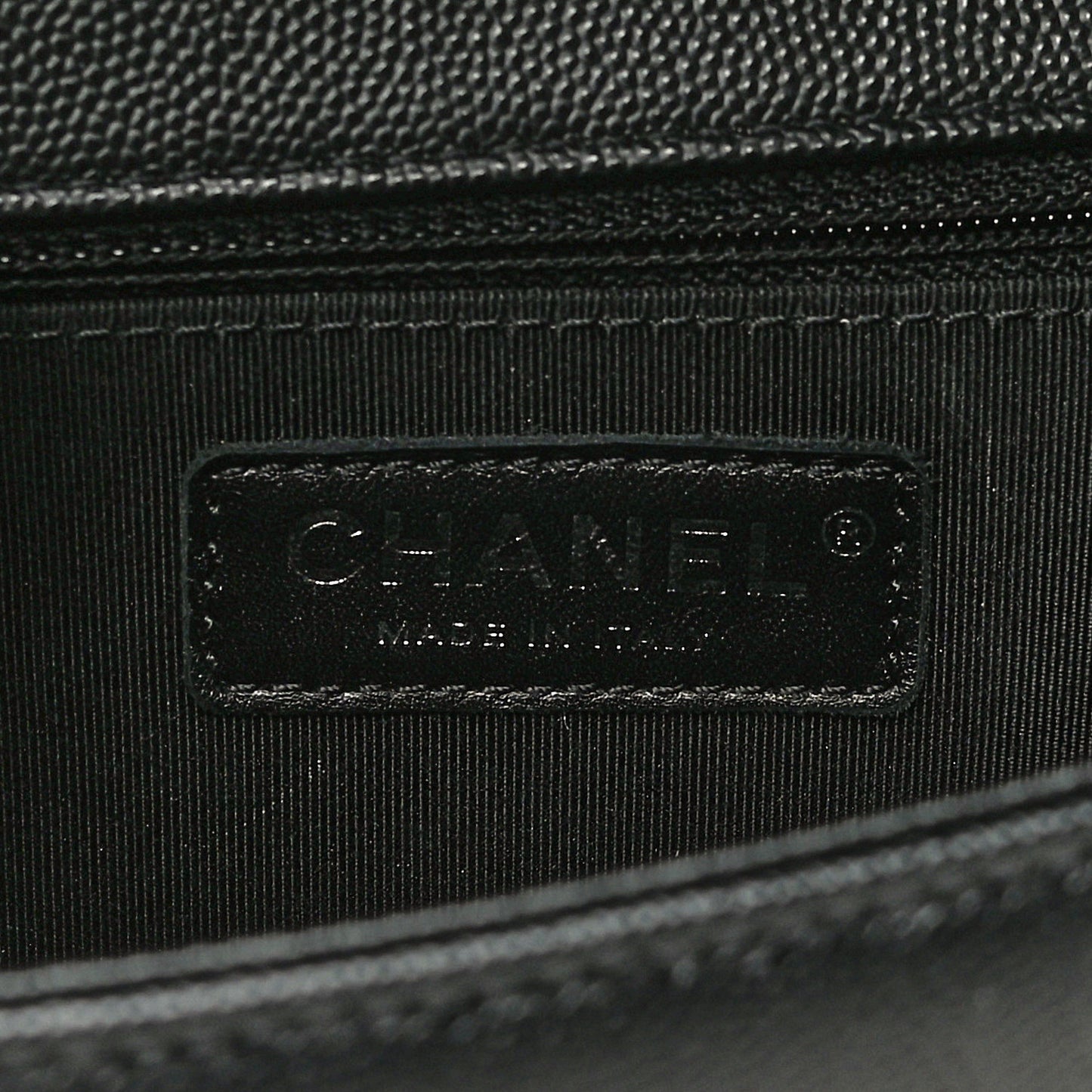 Caviar Quilted New Medium Boy Flap Black