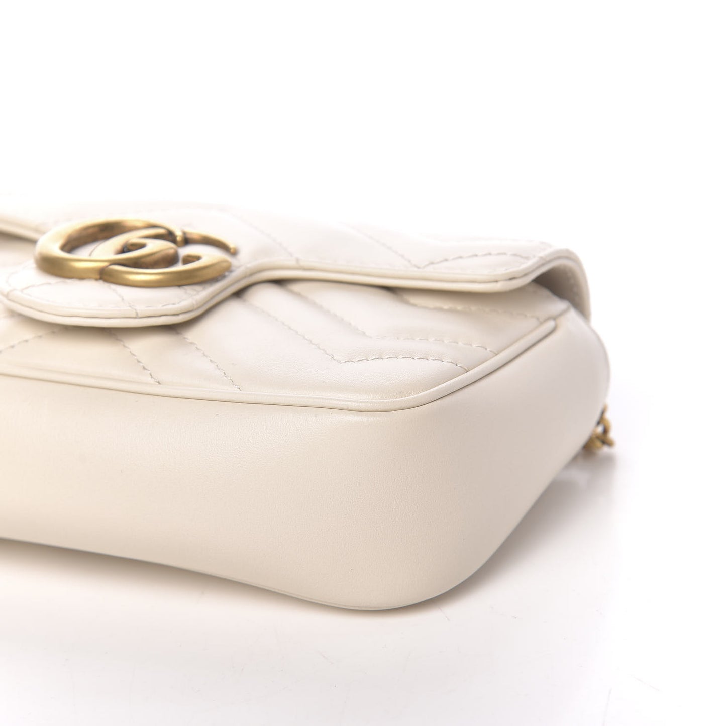 Calfskin Matelasse Super Mini GG Marmont Shoulder Bag White