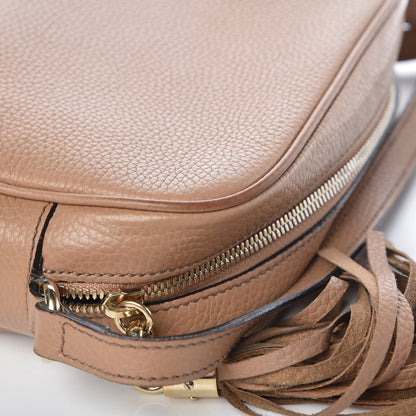 Gucci Pebbled Calfskin Small Soho Disco Bag Camelia 17 of 18